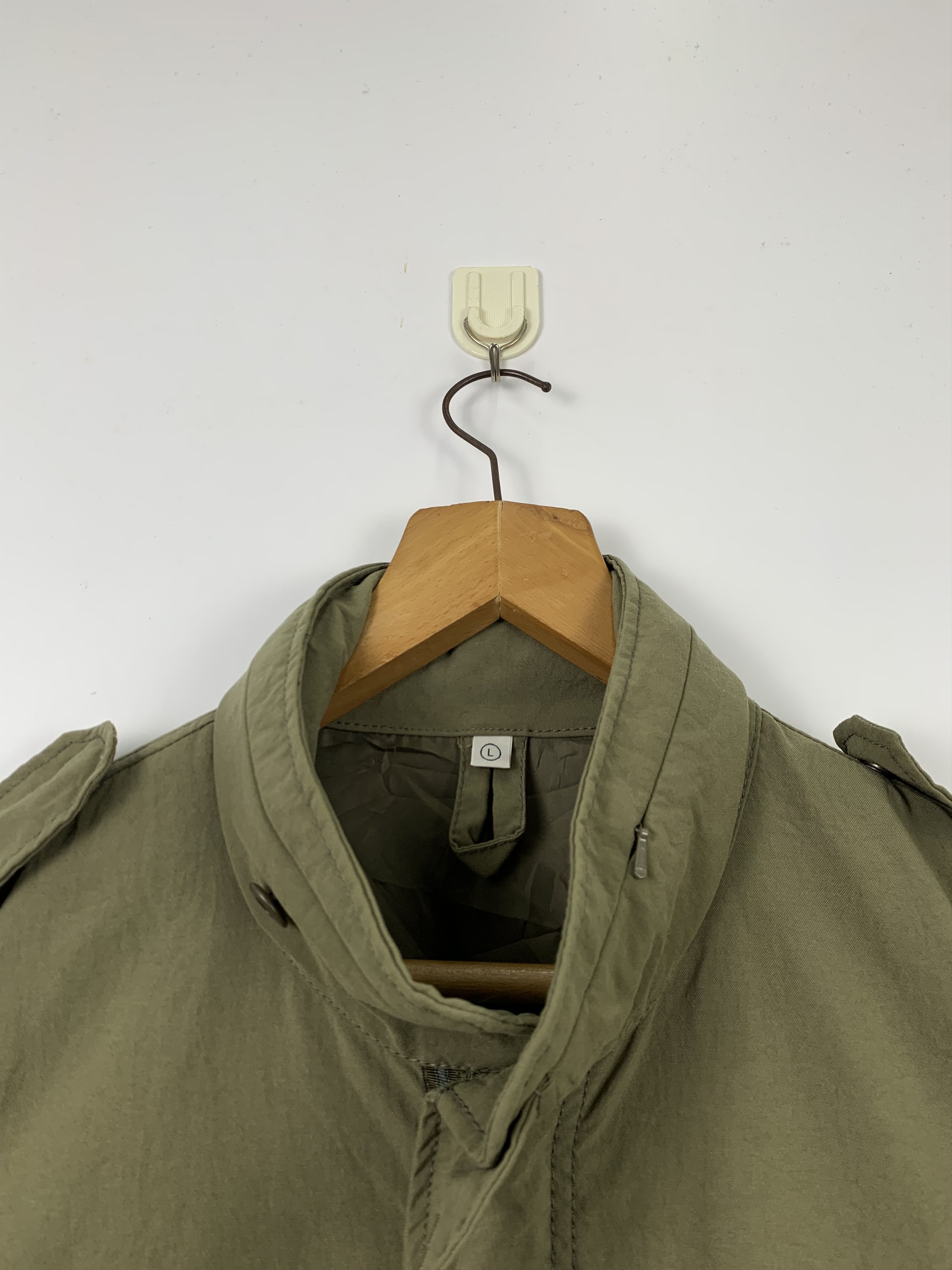 Uniqlo Vintage UNIQLO Multi Pocket Military Parkas Jacket J0432 Size US M / EU 48-50 / 2 - 5 Thumbnail