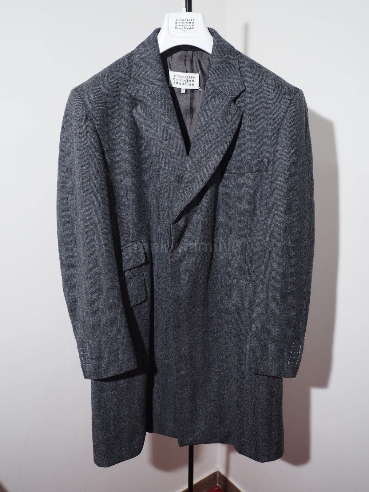 Maison Margiela coat margiela Herringbone gray hide button Size US M / EU 48-50 / 2 - 2 Thumbnail