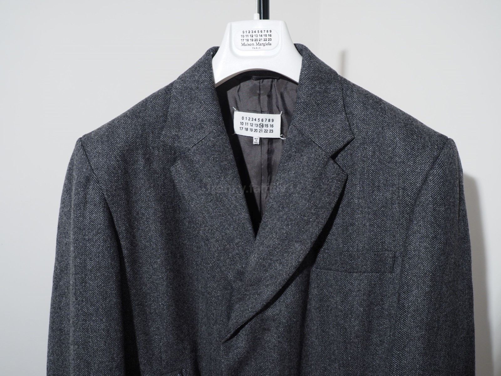 Maison Margiela coat margiela Herringbone gray hide button Size US M / EU 48-50 / 2 - 4 Thumbnail