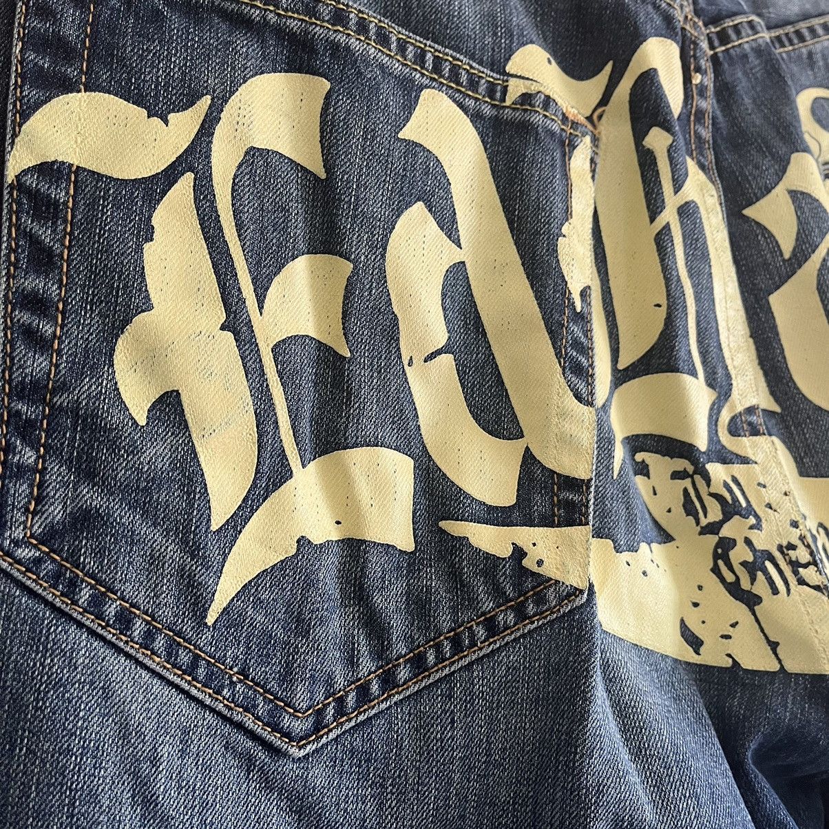 Christian Audigier Steals Ed Hardy Christian Audigier Big Logo Skulls Size US 36 / EU 52 - 19 Thumbnail