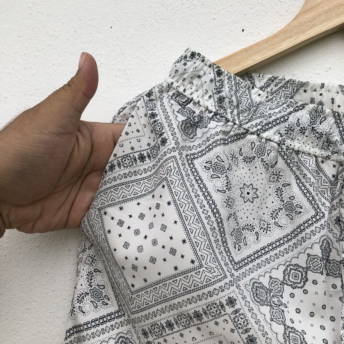 Japanese Brand KAPITAL INSPIRED DESIGN BY GU PANTS BANDANA STYLE Size US 30 / EU 46 - 7 Thumbnail