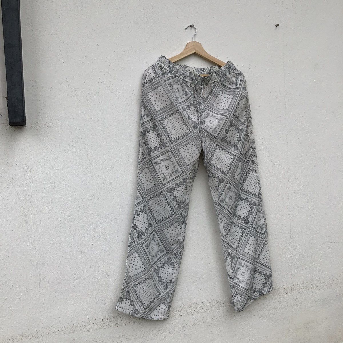 Japanese Brand KAPITAL INSPIRED DESIGN BY GU PANTS BANDANA STYLE Size US 30 / EU 46 - 2 Thumbnail