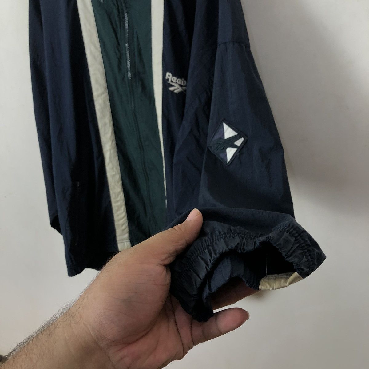 Reebok VINTAGE REEBOK WINDBREAKER SMALL LOGO Size US L / EU 52-54 / 3 - 5 Thumbnail