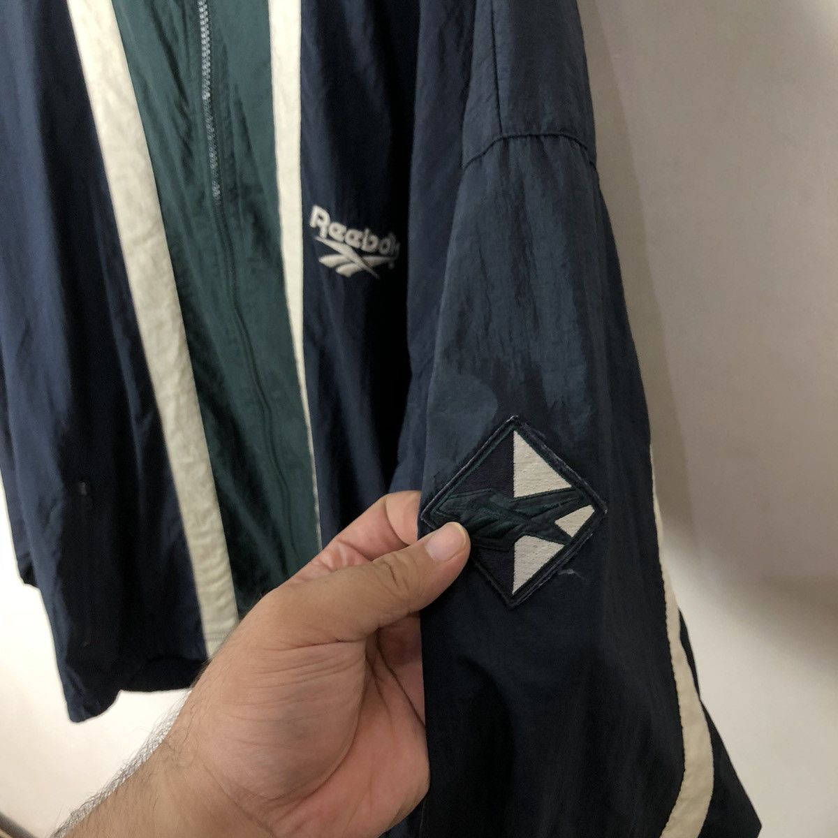 Reebok VINTAGE REEBOK WINDBREAKER SMALL LOGO Size US L / EU 52-54 / 3 - 4 Thumbnail