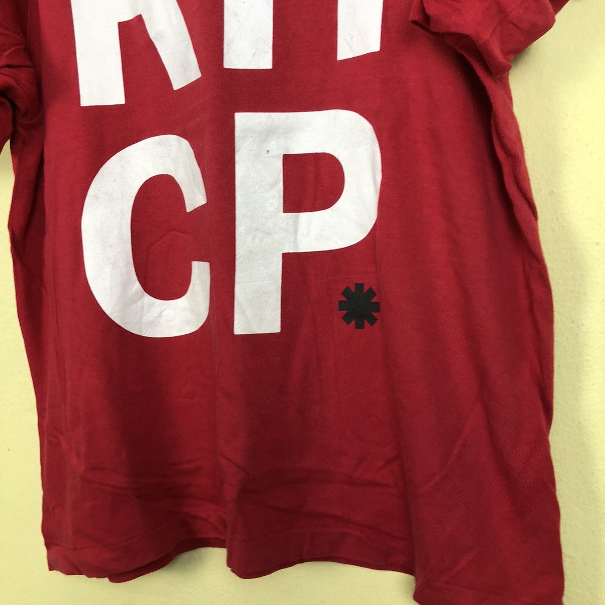 Band Tees Red Hot Chilli Paper Short Sleeve Band Tees Size US L / EU 52-54 / 3 - 5 Thumbnail