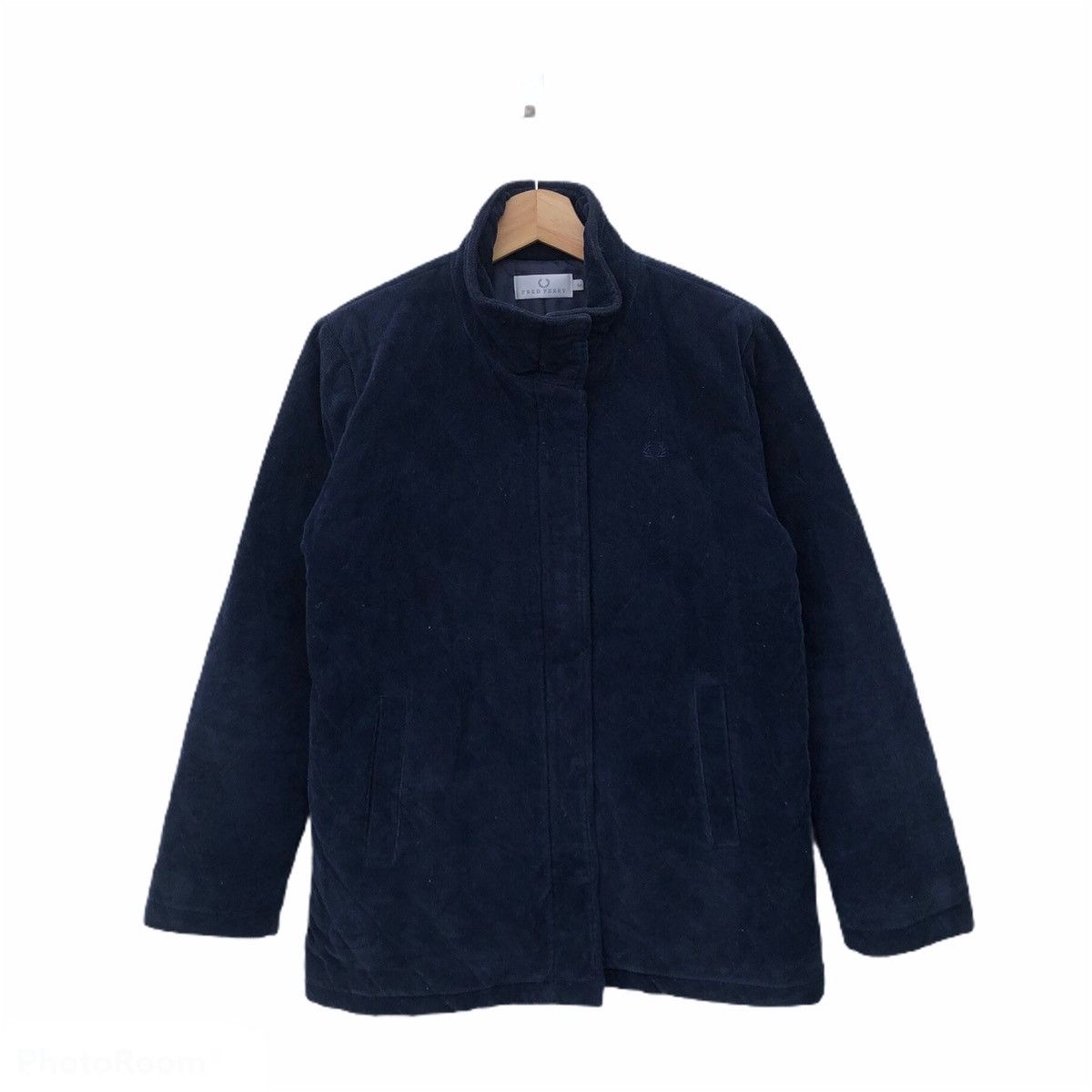 FRED PERRY QUILTED BUTTON JACKET SMALL LOGO