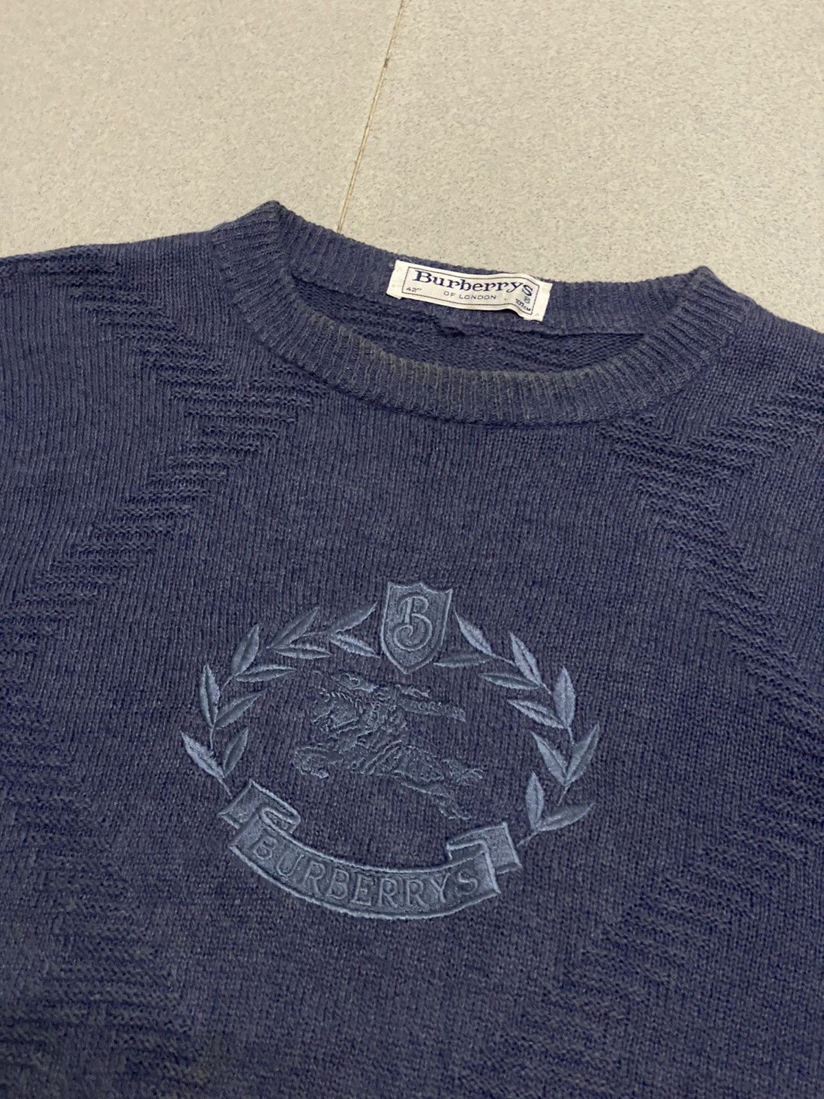 Burberry × Japanese Brand × Vintage Offer‼️Vintage Burberrys Knitwear Embroided Logo Size US XL / EU 56 / 4 - 4 Thumbnail
