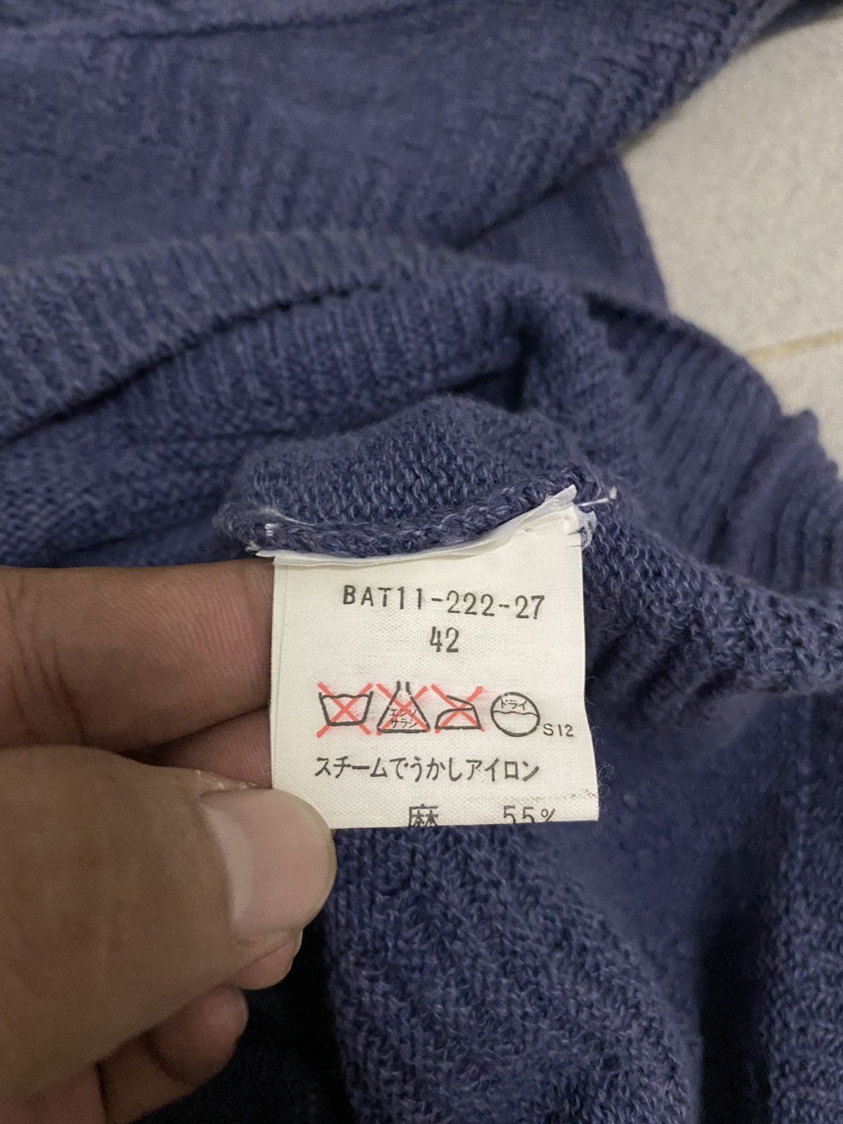 Burberry × Japanese Brand × Vintage Offer‼️Vintage Burberrys Knitwear Embroided Logo Size US XL / EU 56 / 4 - 6 Thumbnail