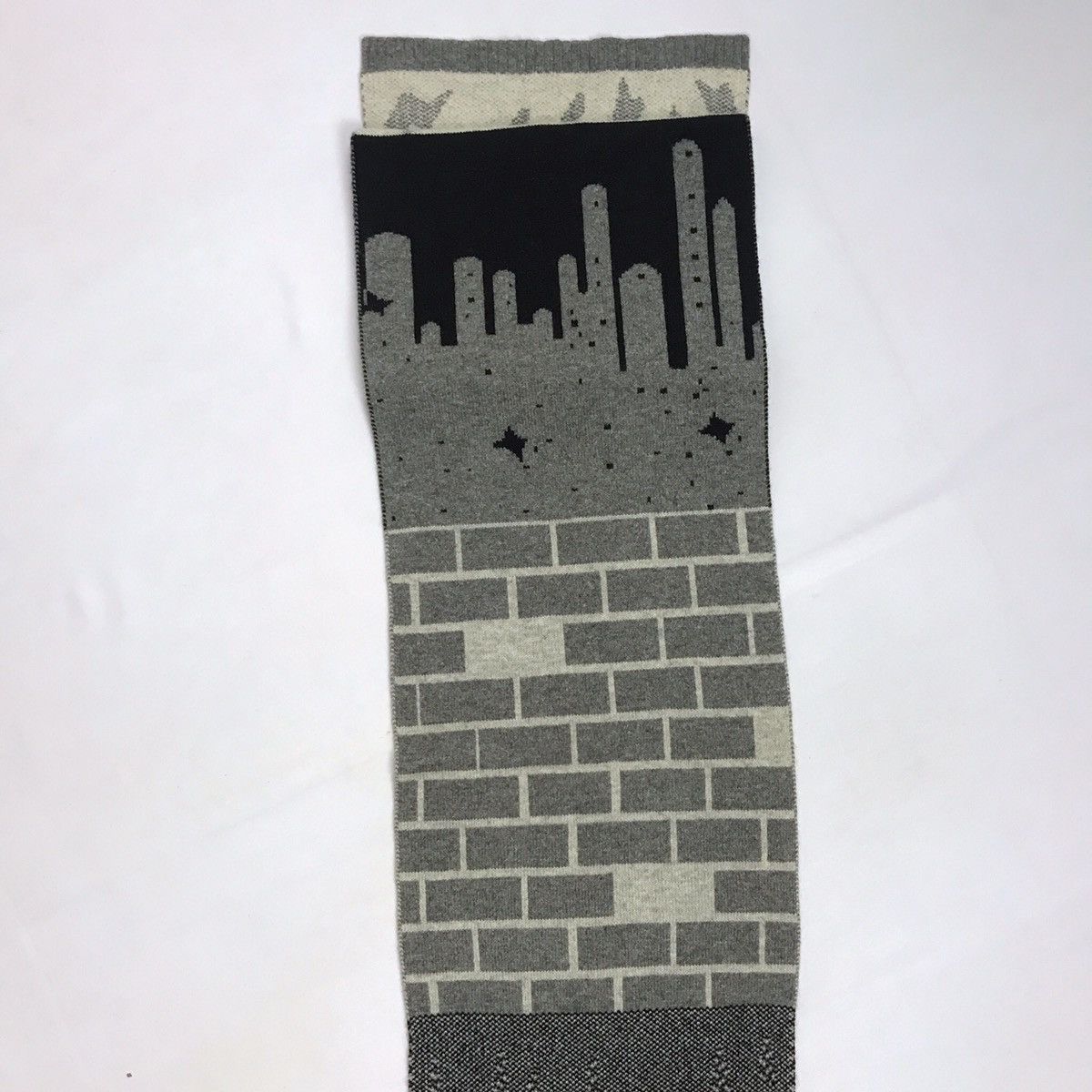 Marc by Marc Jacobs Marc Jacobs City Scape Soft Merino Wool Long Scarf Size ONE SIZE - 8 Thumbnail