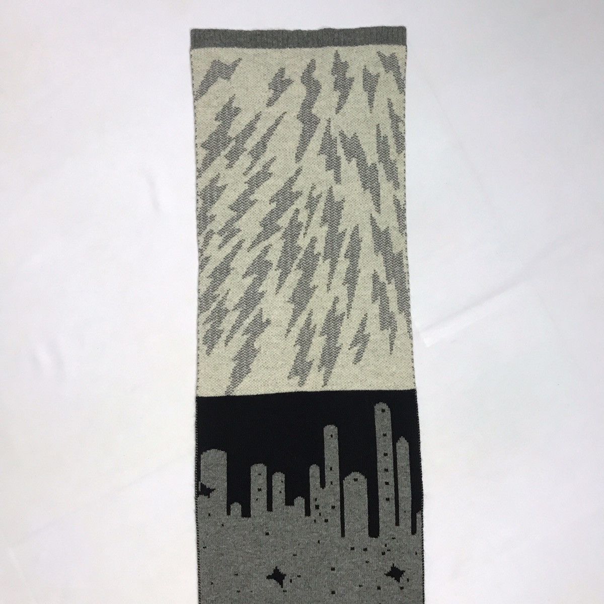 Marc by Marc Jacobs Marc Jacobs City Scape Soft Merino Wool Long Scarf Size ONE SIZE - 7 Thumbnail