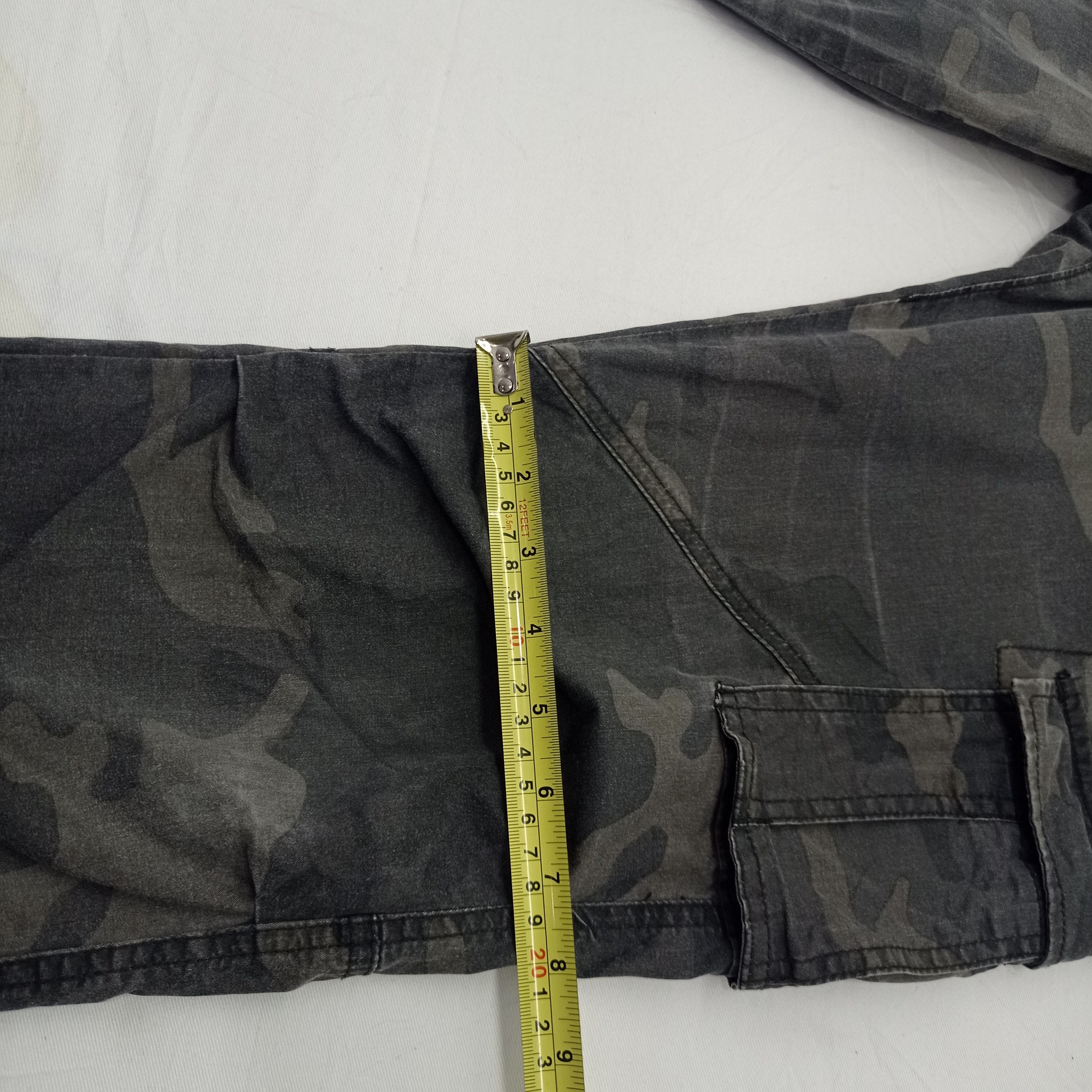 Japanese Brand × Mossimo Mossimo Camo Multi Pocket Cargo Pant Size US 31 - 13 Thumbnail