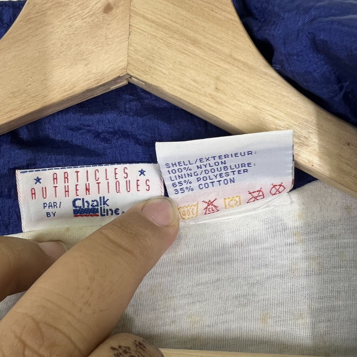 Japanese Brand VINTAGE GENUINE MERCHANDISE MLB BLUE JAYS BIG LOGO JACKET Size US M / EU 48-50 / 2 - 13 Thumbnail
