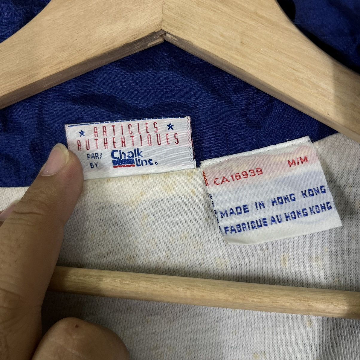 Japanese Brand VINTAGE GENUINE MERCHANDISE MLB BLUE JAYS BIG LOGO JACKET Size US M / EU 48-50 / 2 - 12 Thumbnail
