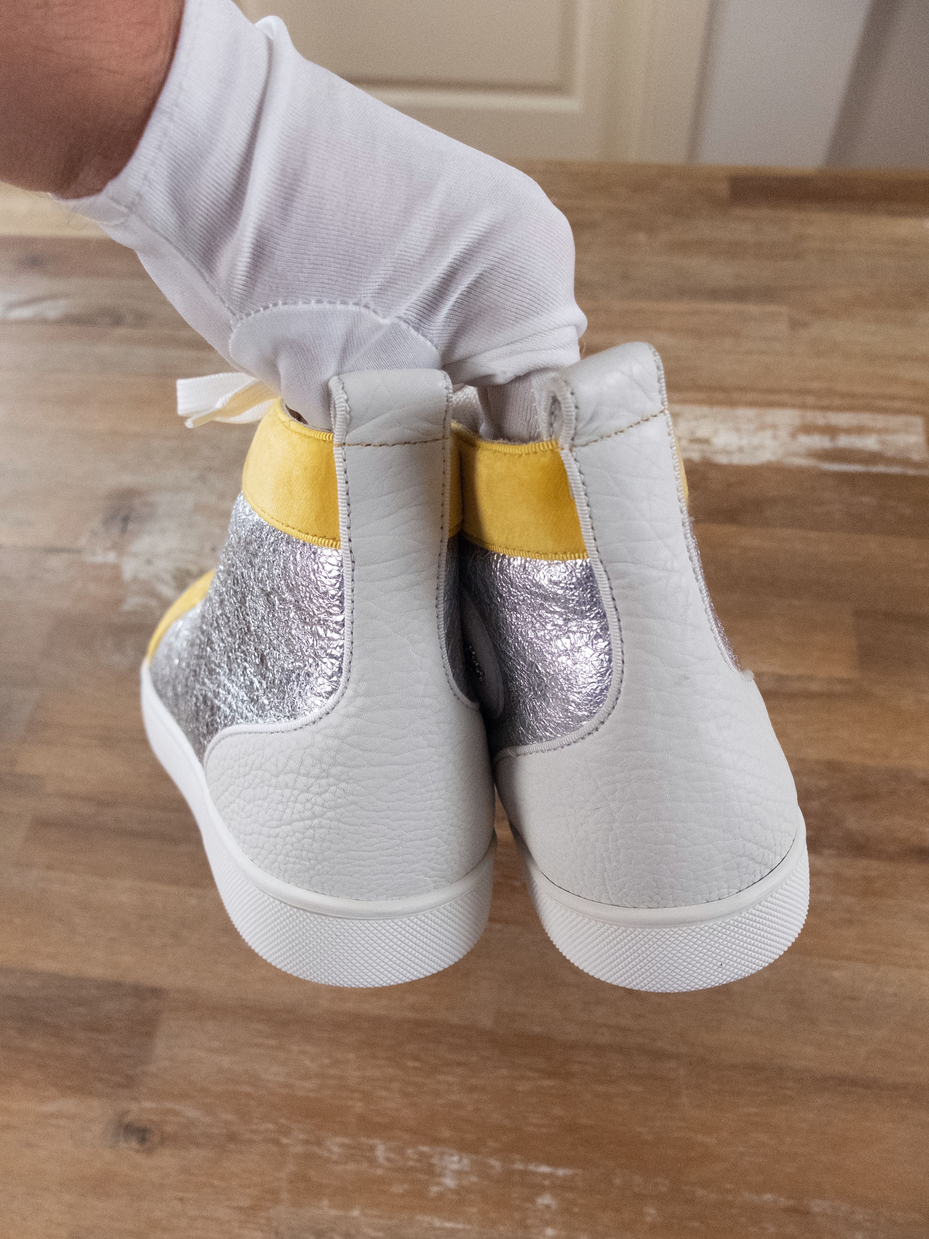 Christian Louboutin CHRISTIAN LOUBOUTIN Louis Orlato Flat silver sneakers 9 42 Size US 9 / EU 42 - 5 Thumbnail