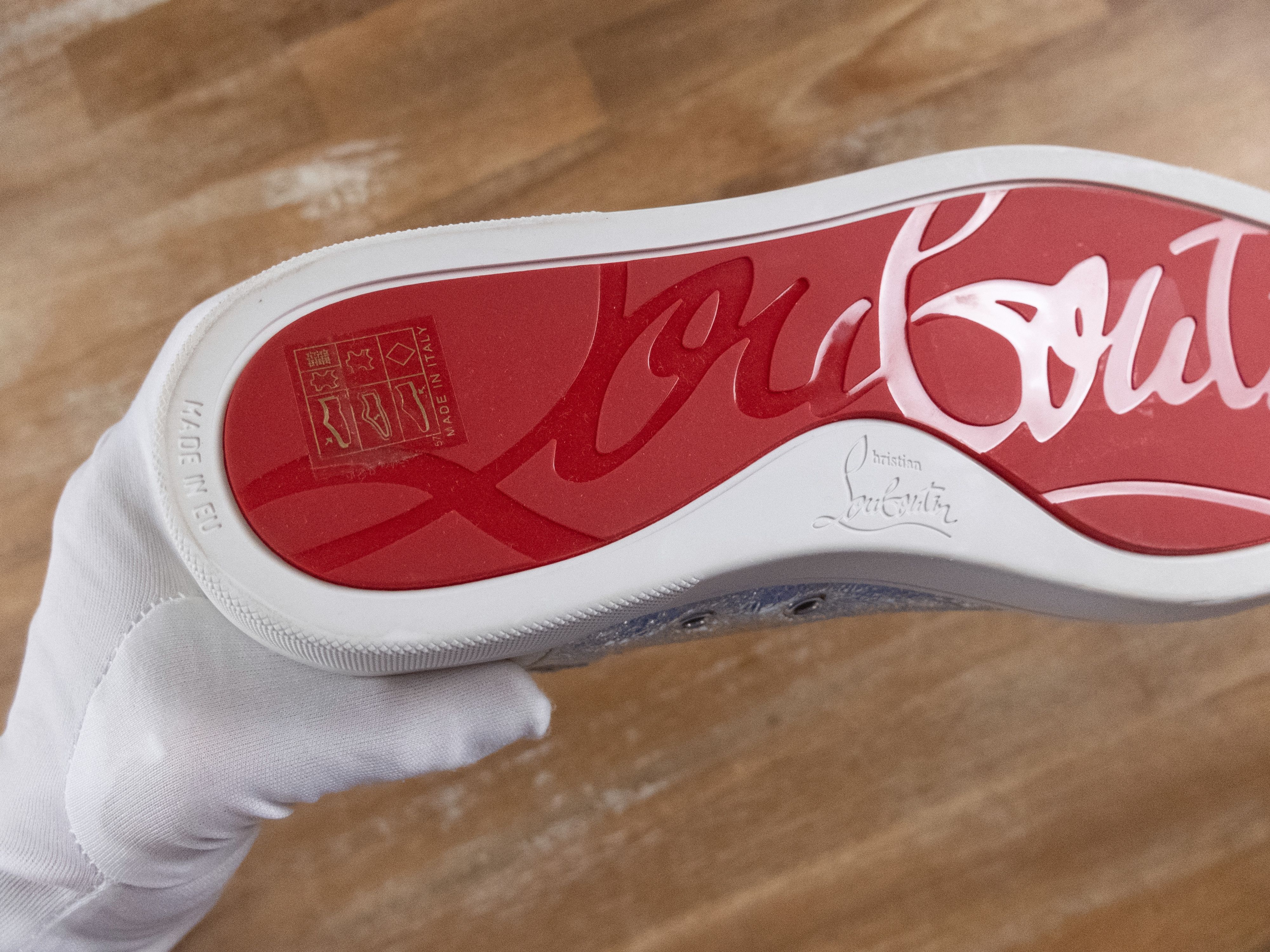 Christian Louboutin CHRISTIAN LOUBOUTIN Louis Orlato Flat silver sneakers 9 42 Size US 9 / EU 42 - 7 Thumbnail