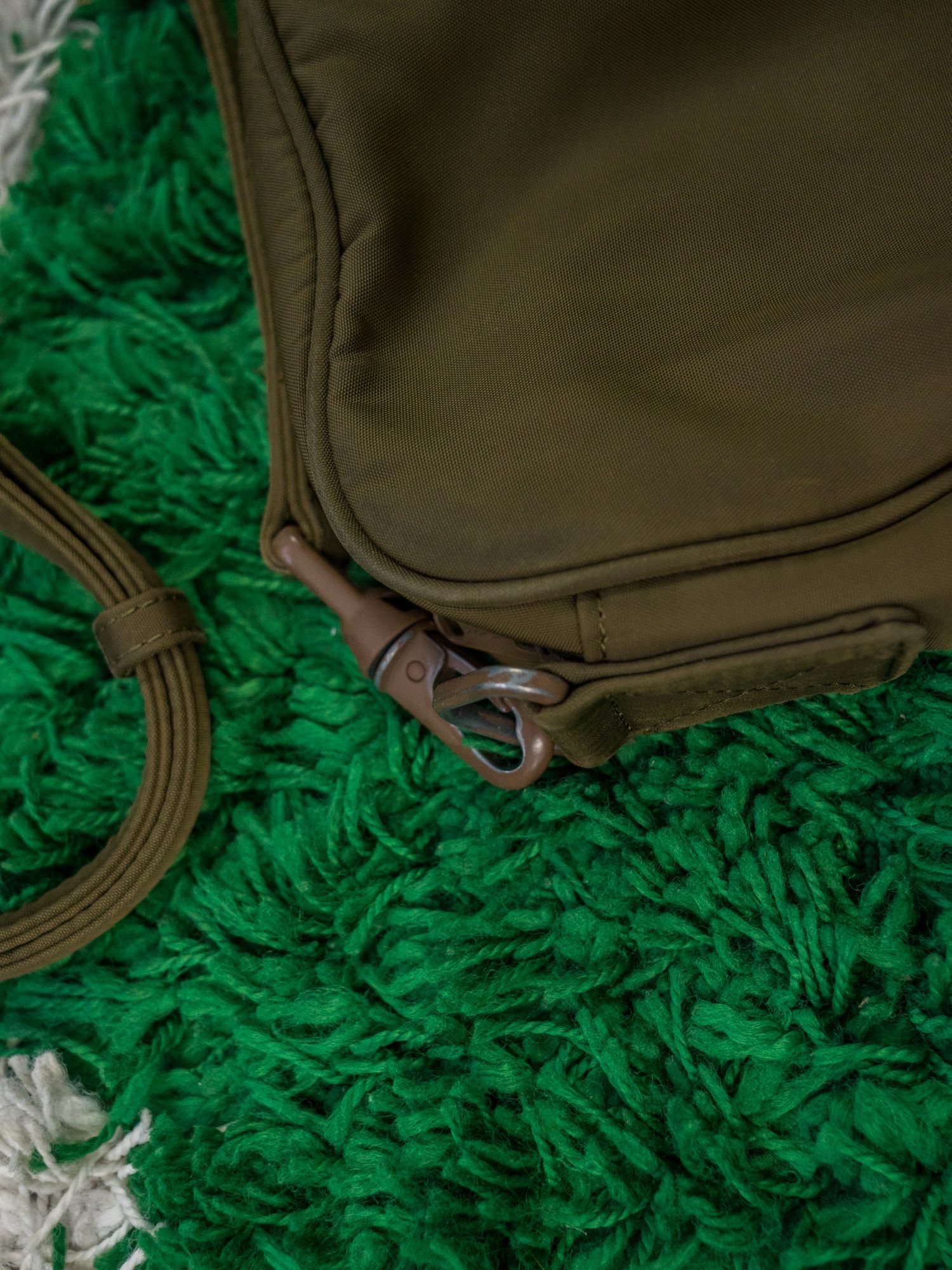 Yeezy RAVE Yeezy Season 6 Cross Body Bag Shoulderbad military Size ONE SIZE - 3 Thumbnail
