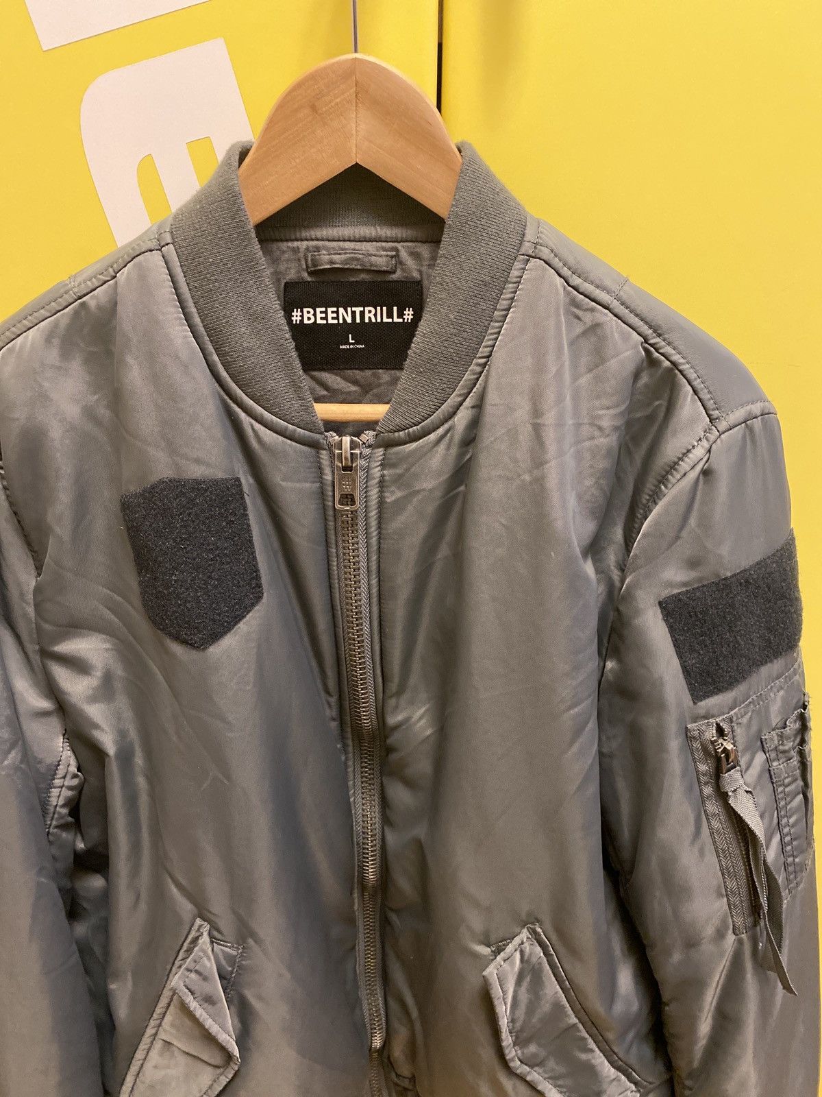 Been Trill × Virgil Abloh Been Trill parch bomber Size US L / EU 52-54 / 3 - 8 Thumbnail