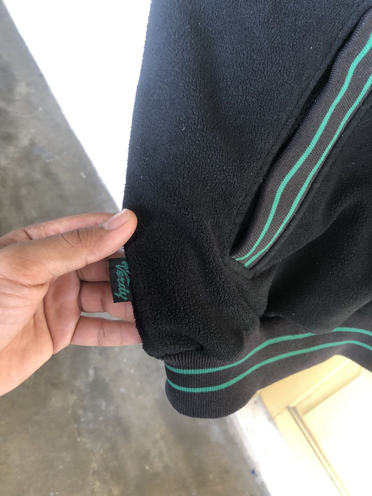 Nike Vintage Nike Verdy Big Swoosh Back Baggy Fleece Jackets Size US XL / EU 56 / 4 - 6 Thumbnail