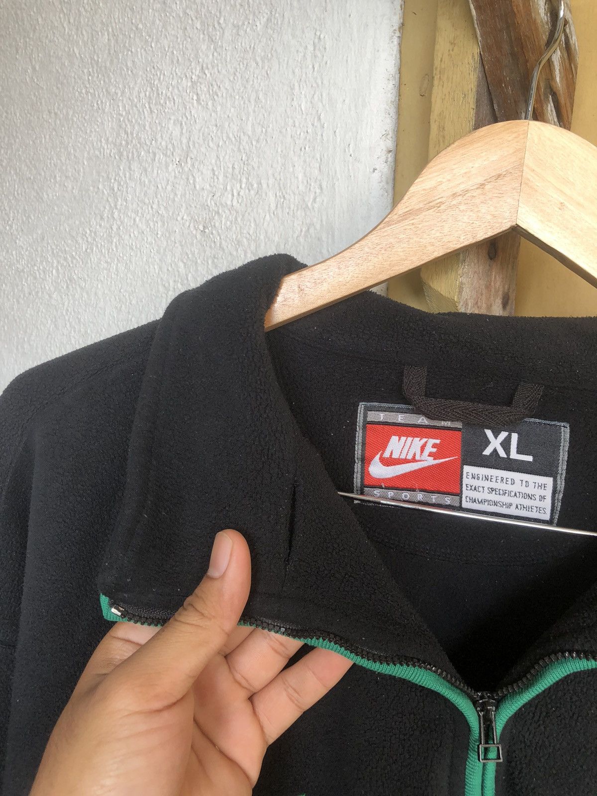Nike Vintage Nike Verdy Big Swoosh Back Baggy Fleece Jackets Size US XL / EU 56 / 4 - 24 Thumbnail