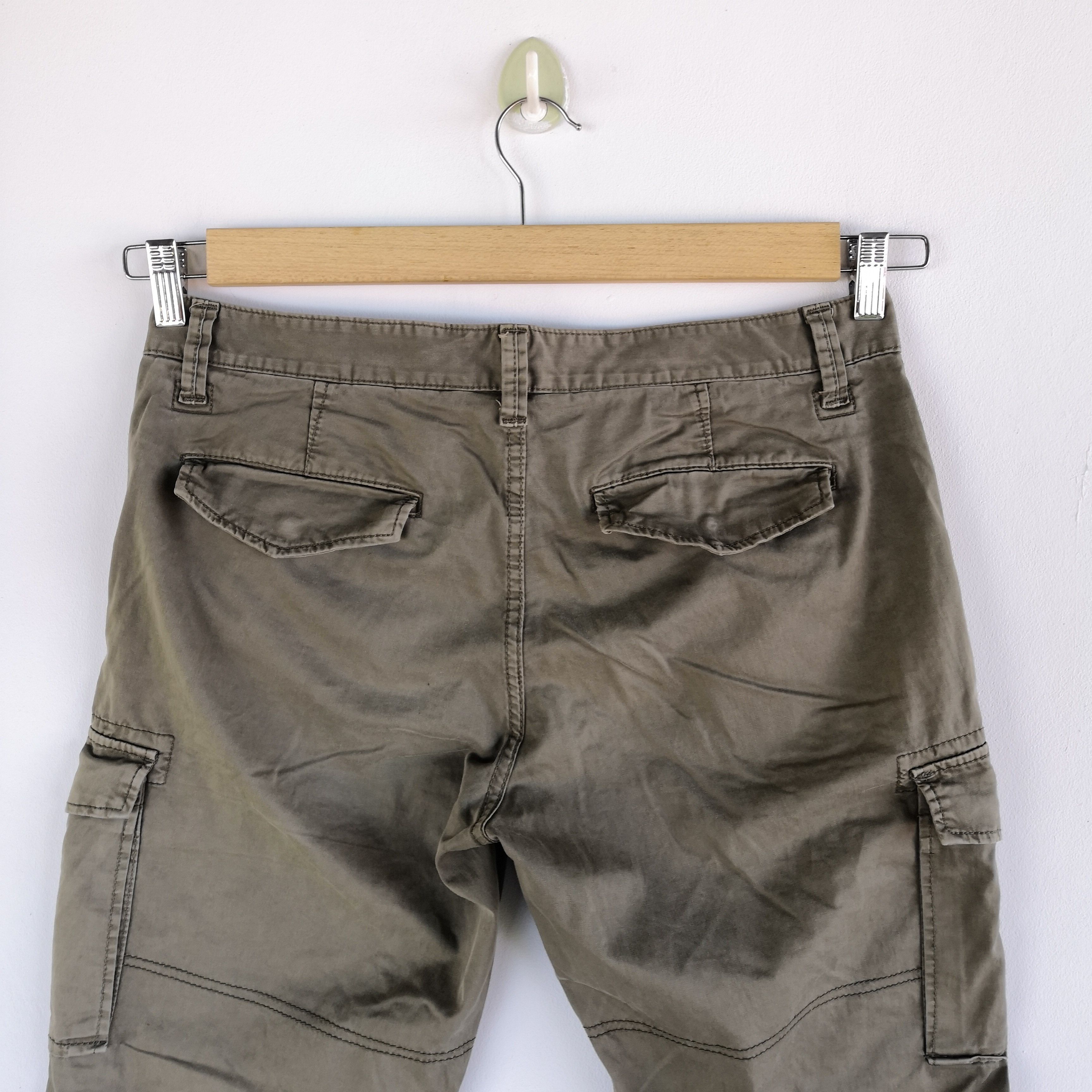 Japanese Brand × Vintage Japanese Cargo Pants Multi Pocket Bondage Trousers Pants Size US 32 / EU 48 - 5 Thumbnail