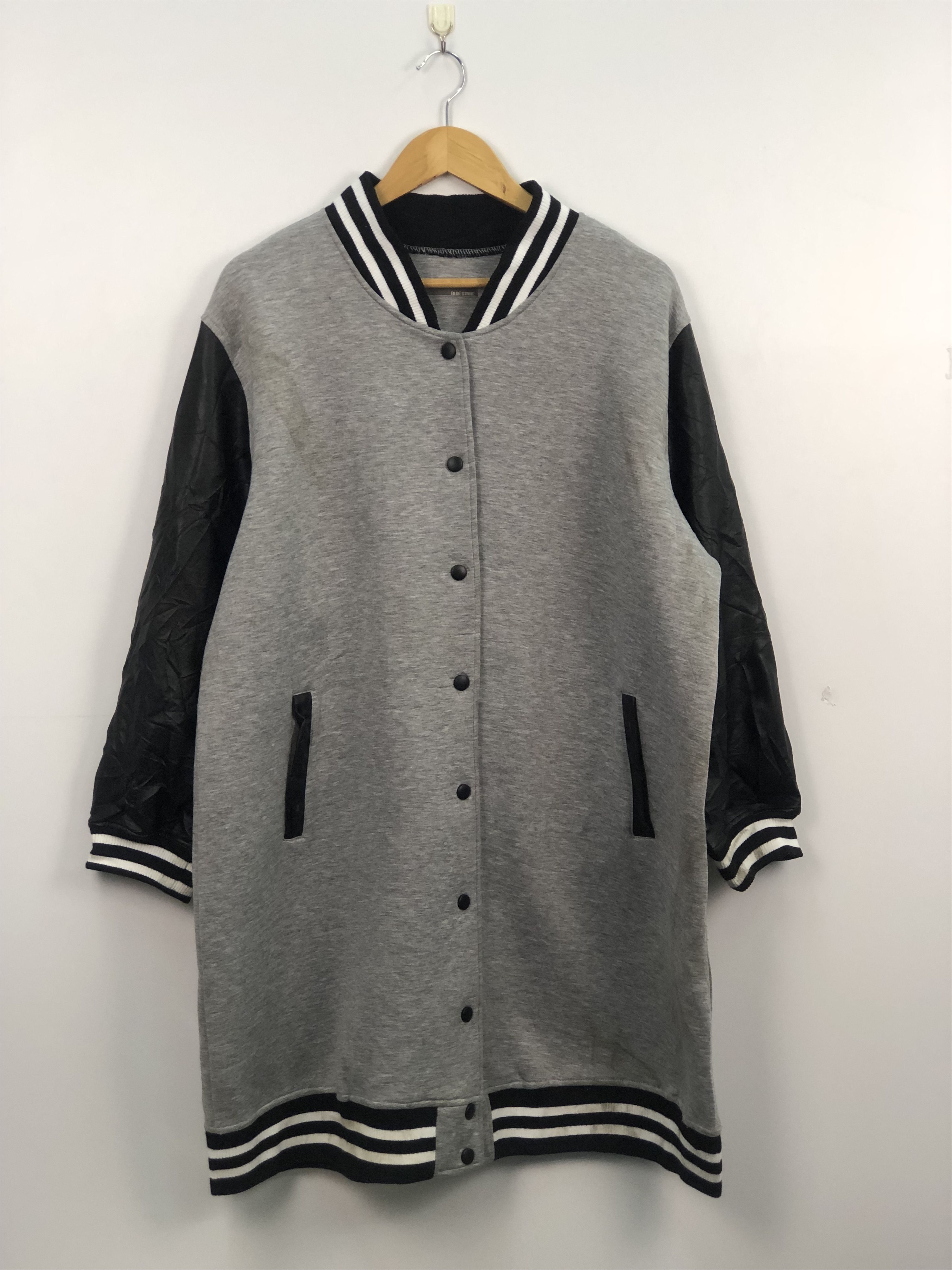 Japanese Brand Japanese Brand Varsity Jacket Synthetic Leather Sleeve V0148 Size US L / EU 52-54 / 3 - 1 Thumbnail