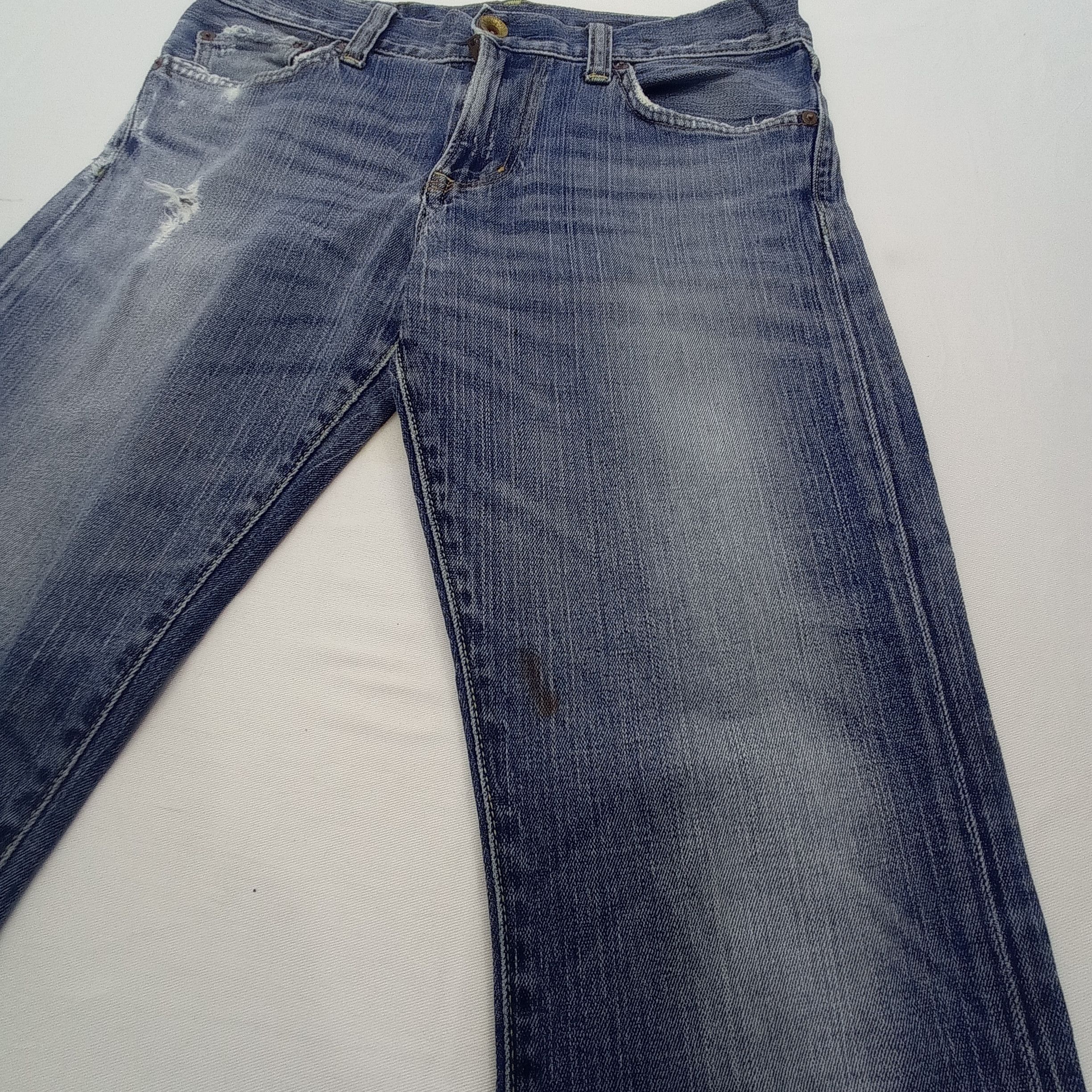 Uniqlo Uniqlo Distressed Denim Jeans Pants Size US 32 / EU 48 - 18 Thumbnail