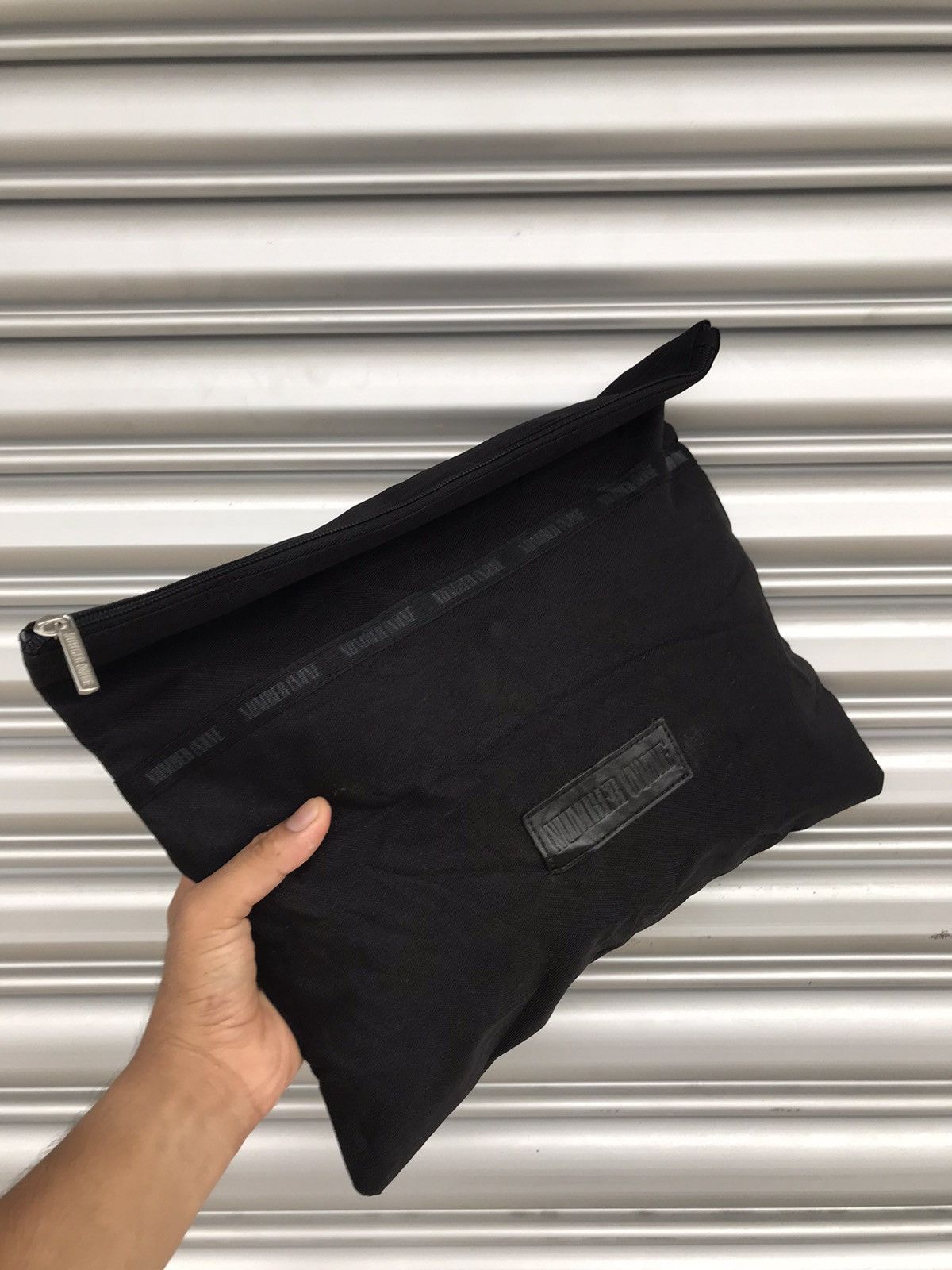 Marlboro × Number (N)ine NUMBER (N)INE x MARLBORO CLUTCH BAG Size ONE SIZE - 1 Thumbnail