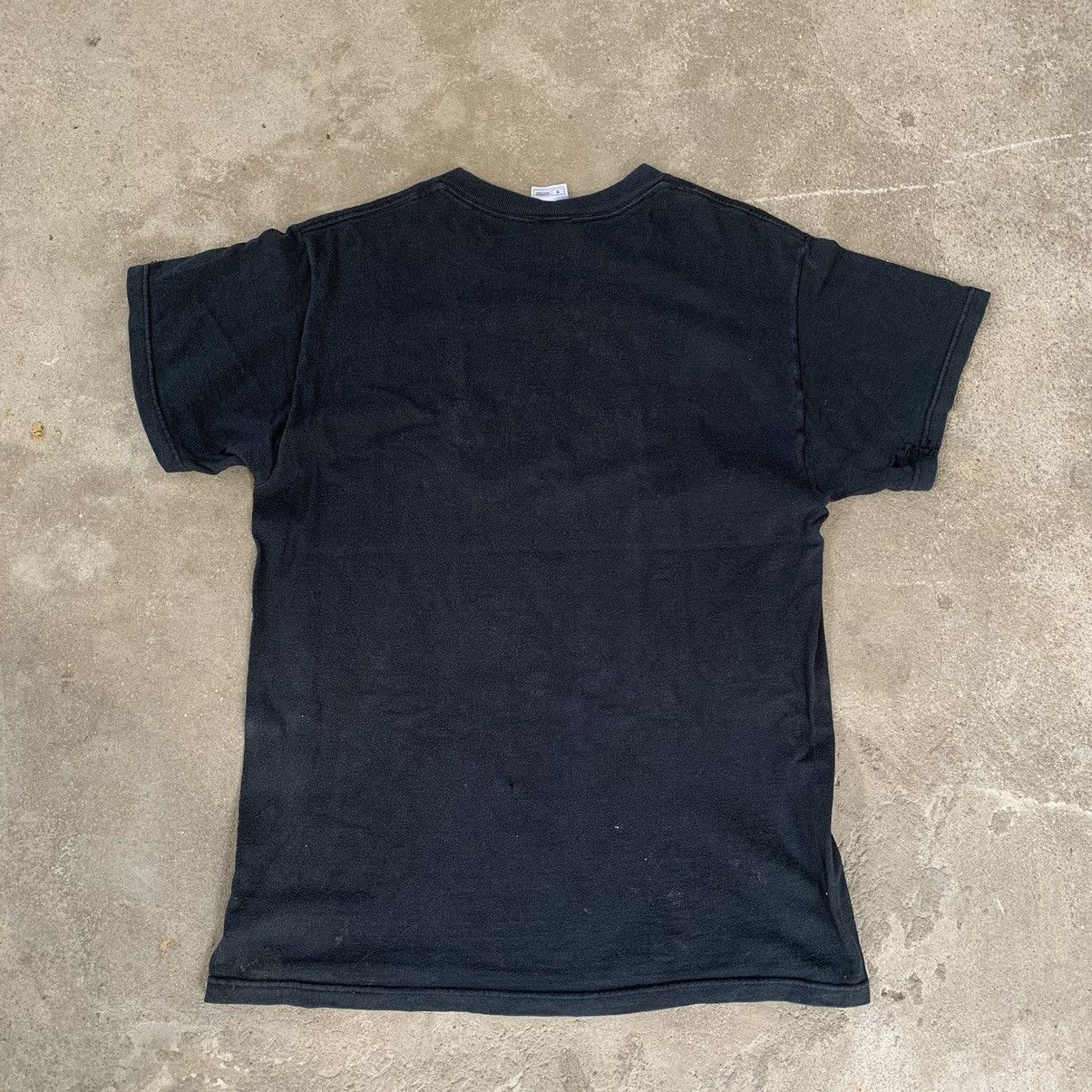 Fruit Of The Loom × Vintage Vintage Horror Movie The Hills Have Eyes Distressed Tshirt Size US M / EU 48-50 / 2 - 6 Thumbnail