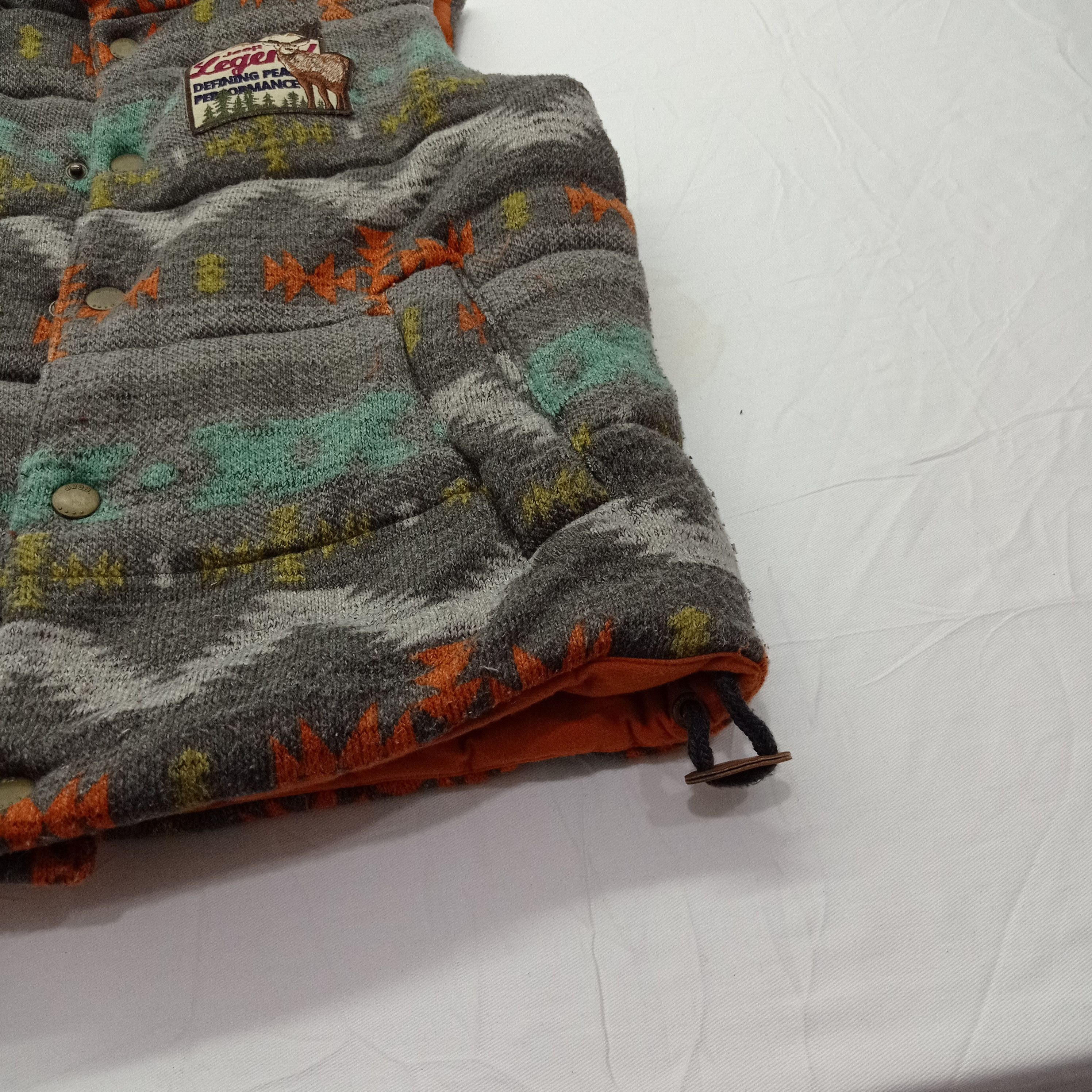 Jeep 🔥JEEP VEST PUFFER ABSTRACT DESIGN Size US M / EU 48-50 / 2 - 5 Thumbnail