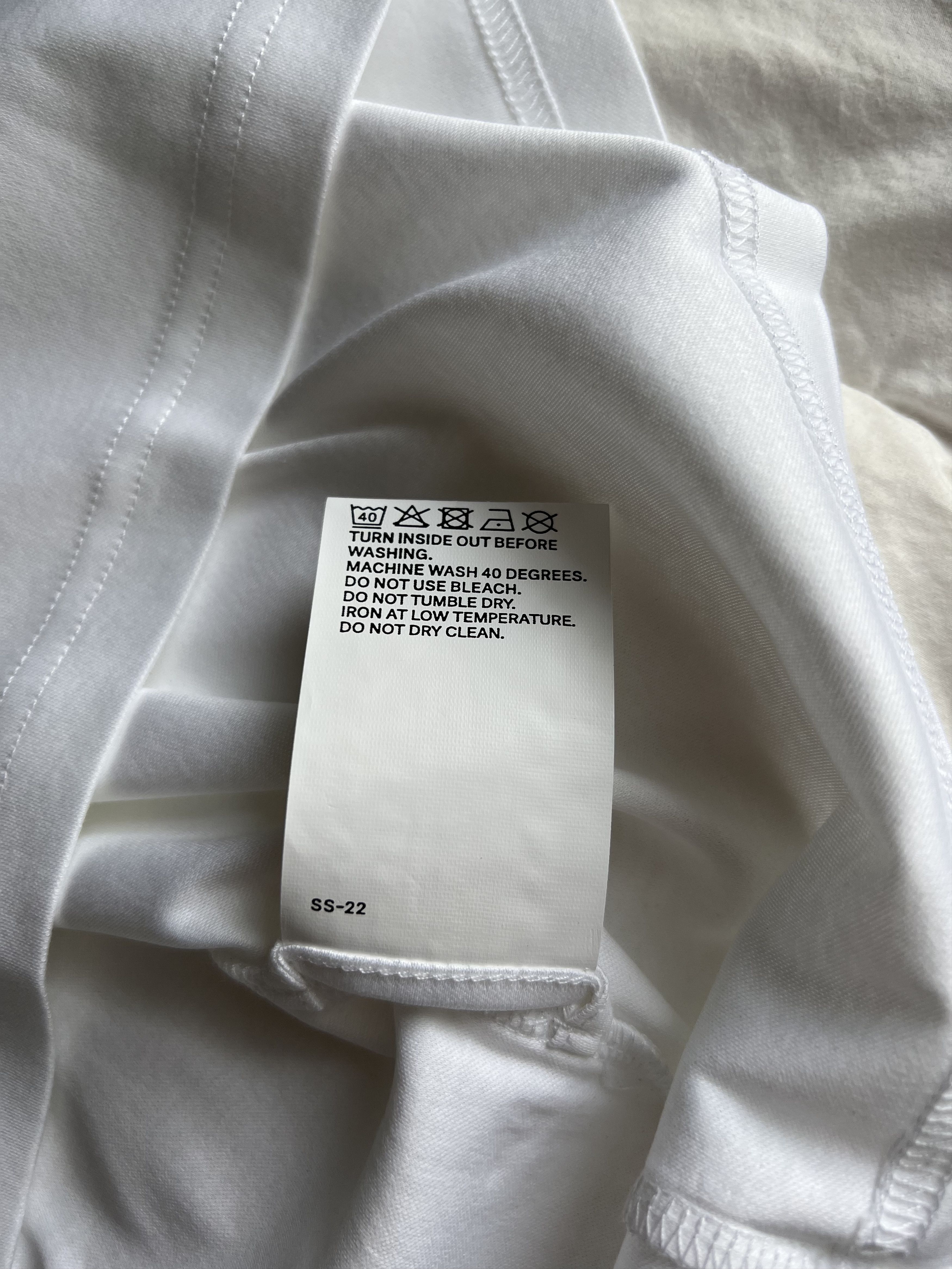 Acronym Acronym S24-PR-B Tee in White Size US L / EU 52-54 / 3 - 7 Thumbnail