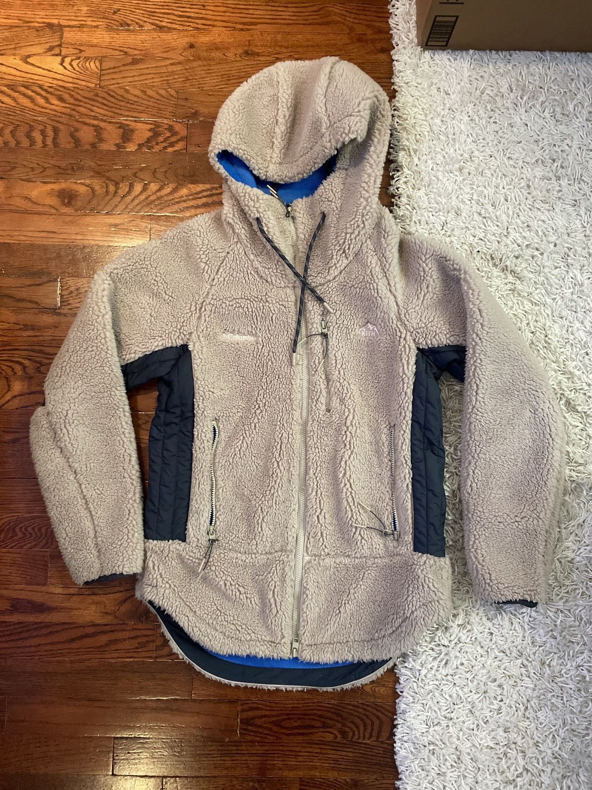 image of Aspen X Columbia Sherpa Fleece Jacket Size M in Beige, Men's