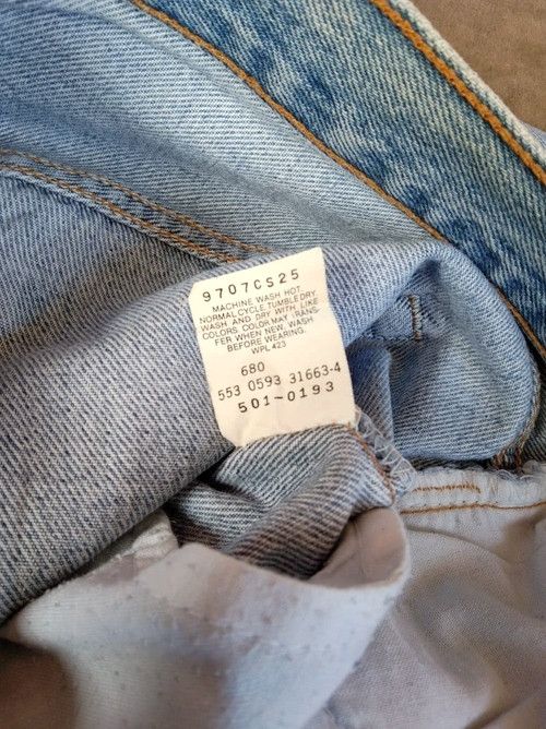 Levi's 90s Vintage Levi's 501 Made In USA Distressed Jeans 31x32 Size US 31 - 13 Thumbnail