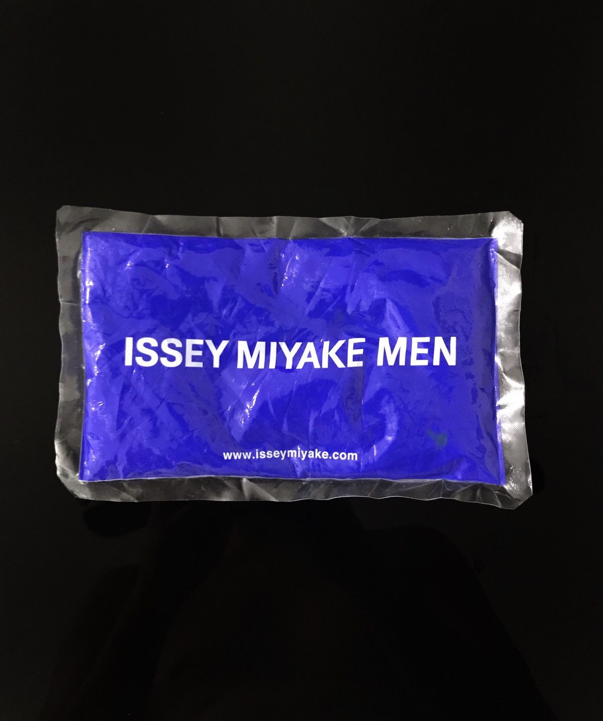 Issey Miyake Cooling Bag Fever Ammonium Size ONE SIZE - 1 Thumbnail