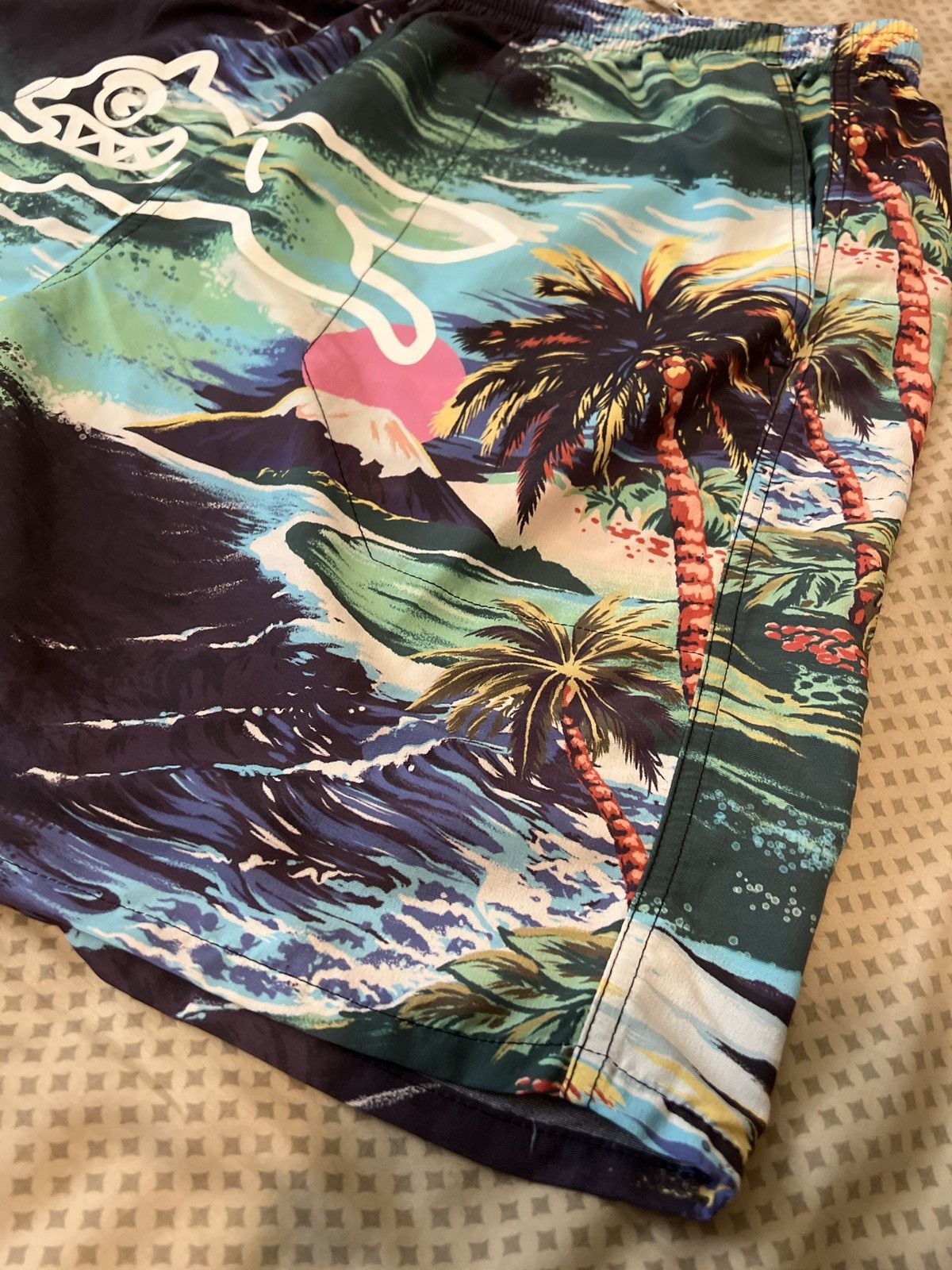 Icecream Icecream Running Dog Guam Shorts- Large Size US 33 - 2 Thumbnail
