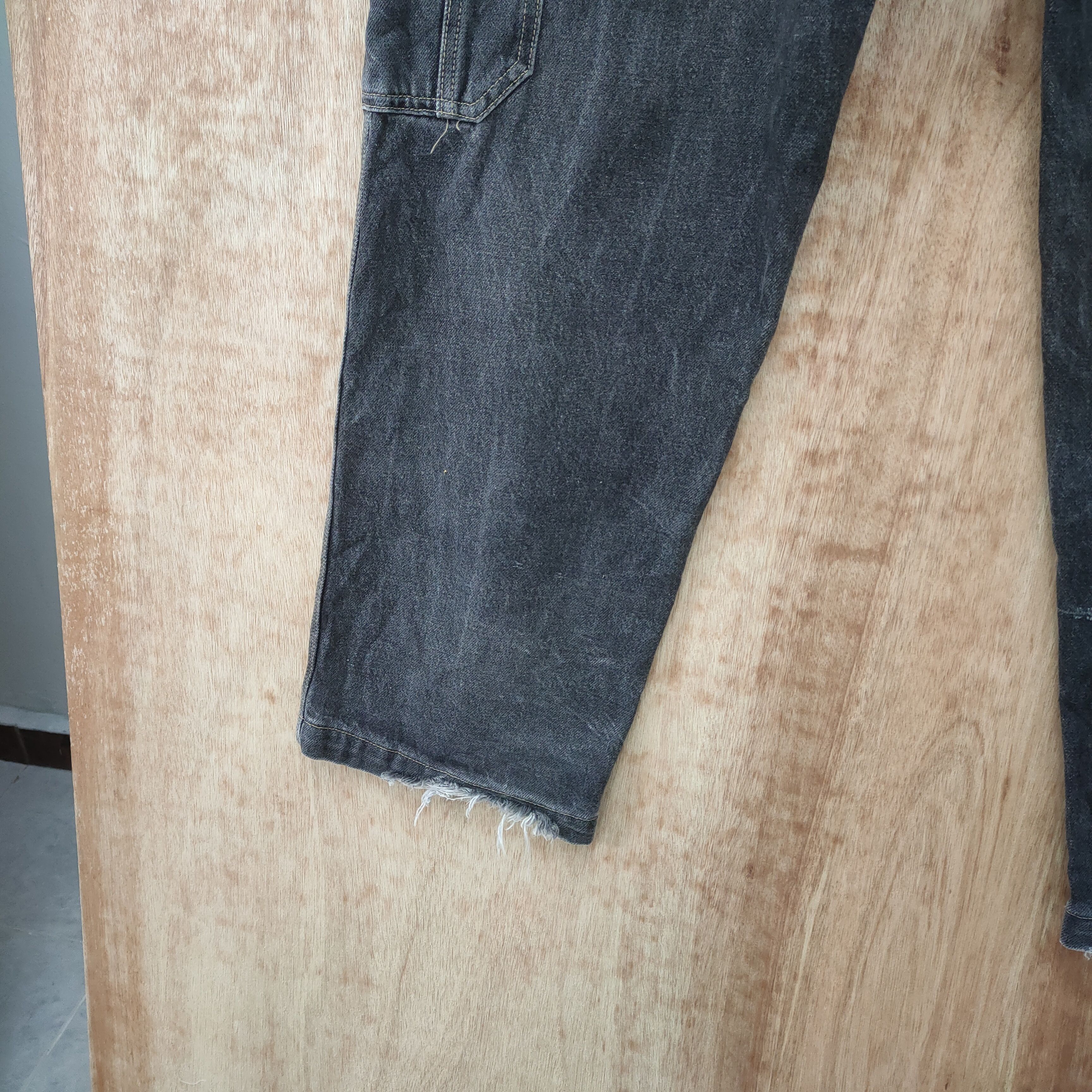 Japanese Brand THUG LIFE FF ORIGINAL STREETWEAR BLACK CARGO PANTS Size US 36 / EU 52 - 21 Thumbnail