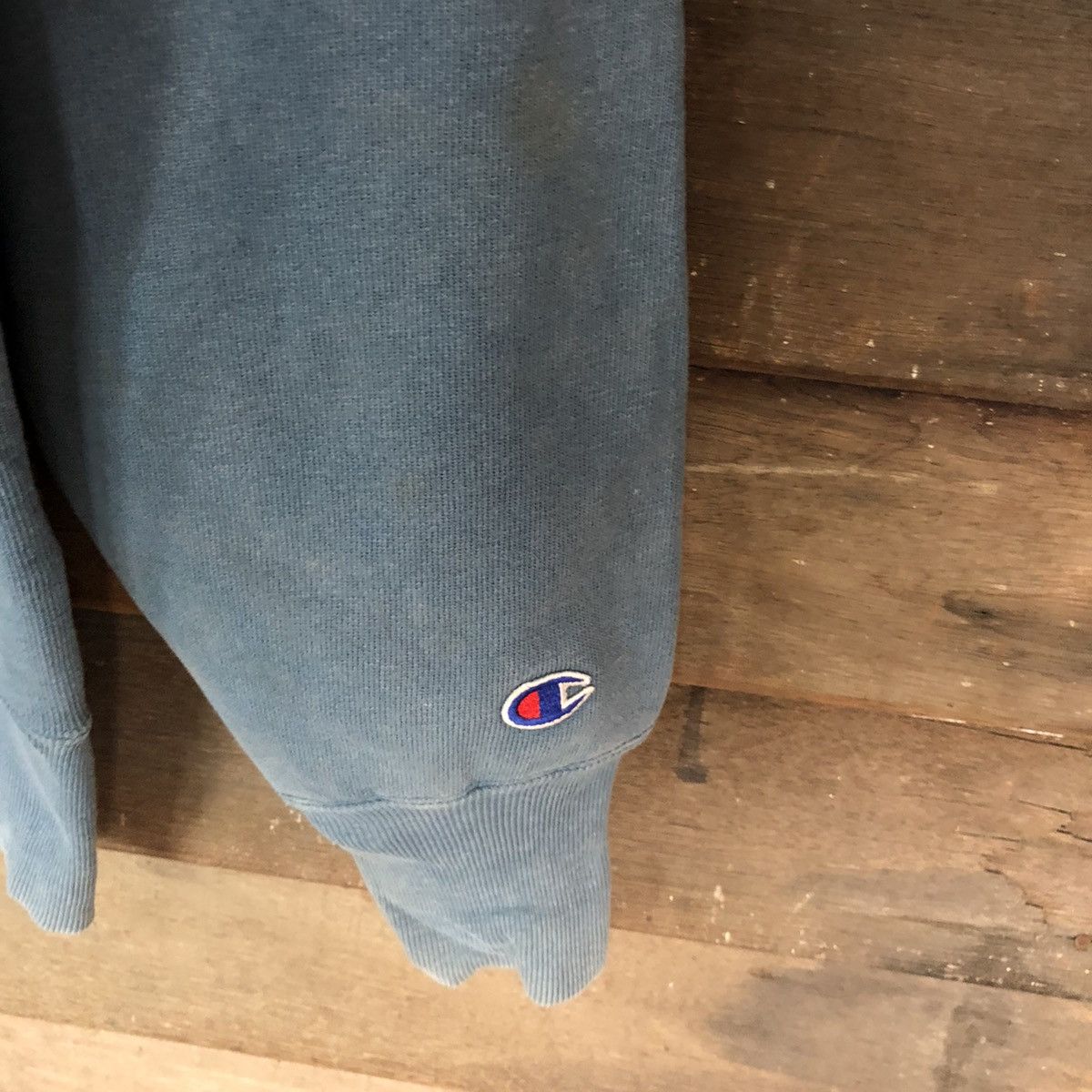 Champion Reverse Weave Ripped Champion Vintage Faded Sweatshirt #018B Size US L / EU 52-54 / 3 - 7 Thumbnail