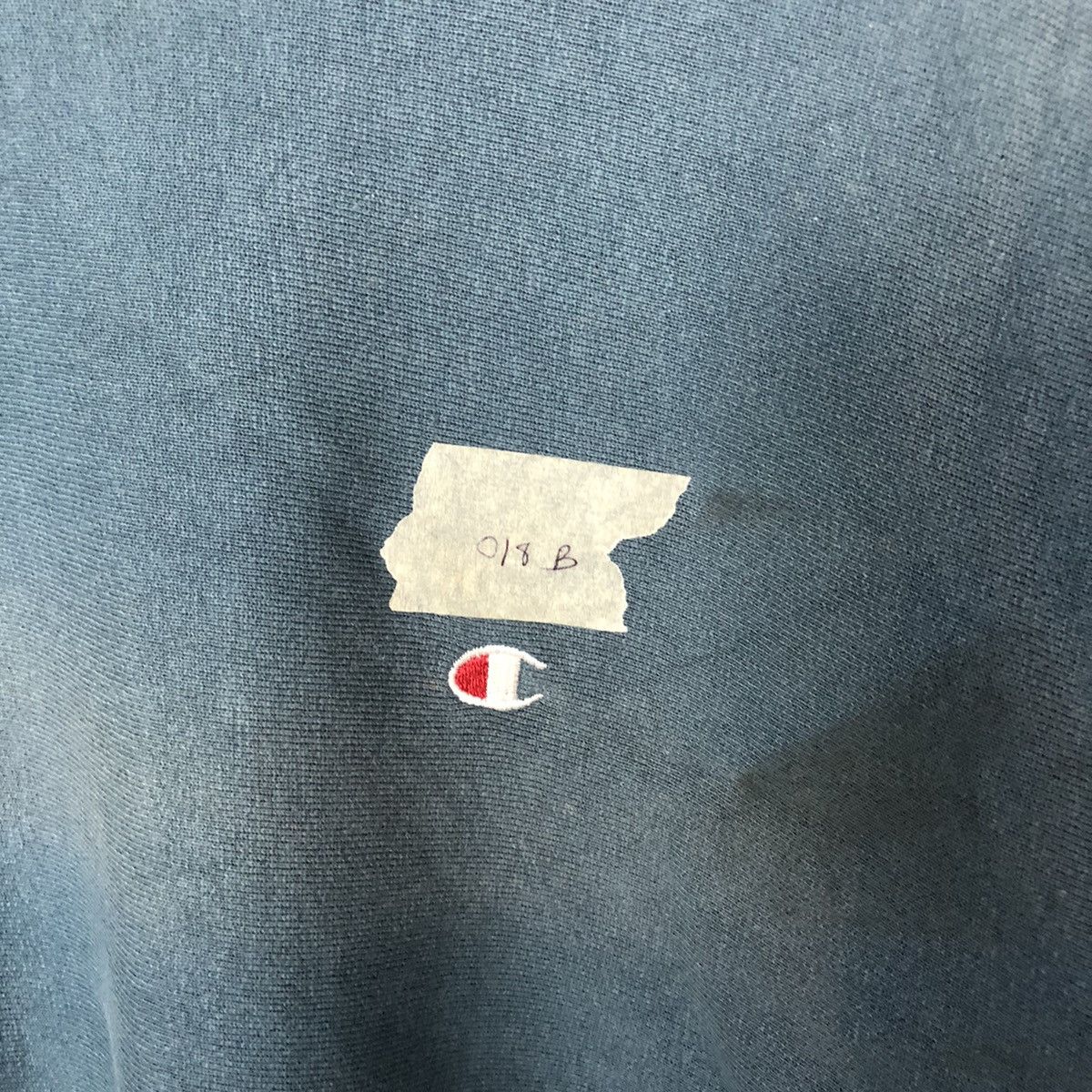 Champion Reverse Weave Ripped Champion Vintage Faded Sweatshirt #018B Size US L / EU 52-54 / 3 - 6 Thumbnail
