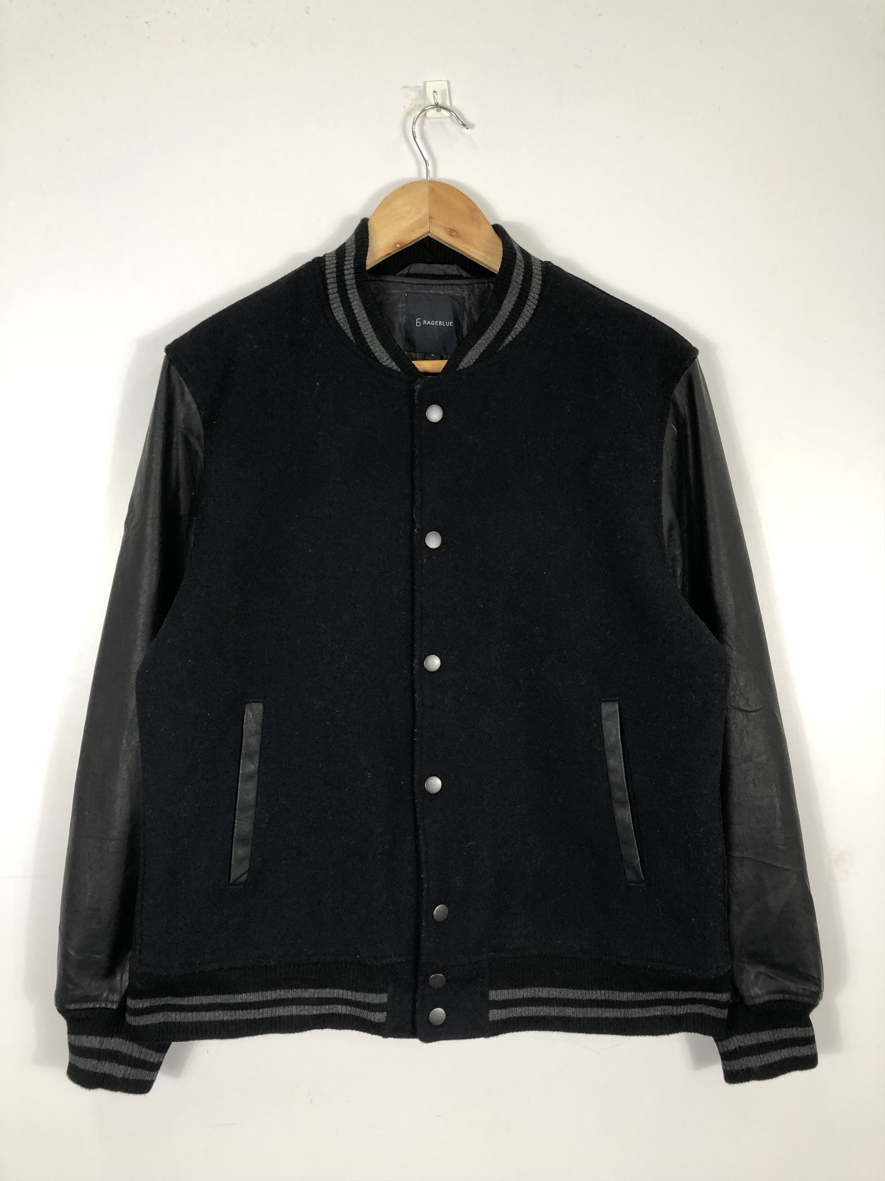 Japanese Brand Rageblue Japan Varsity Jacket Leather Sleeve V0169 Size US L / EU 52-54 / 3 - 1 Thumbnail