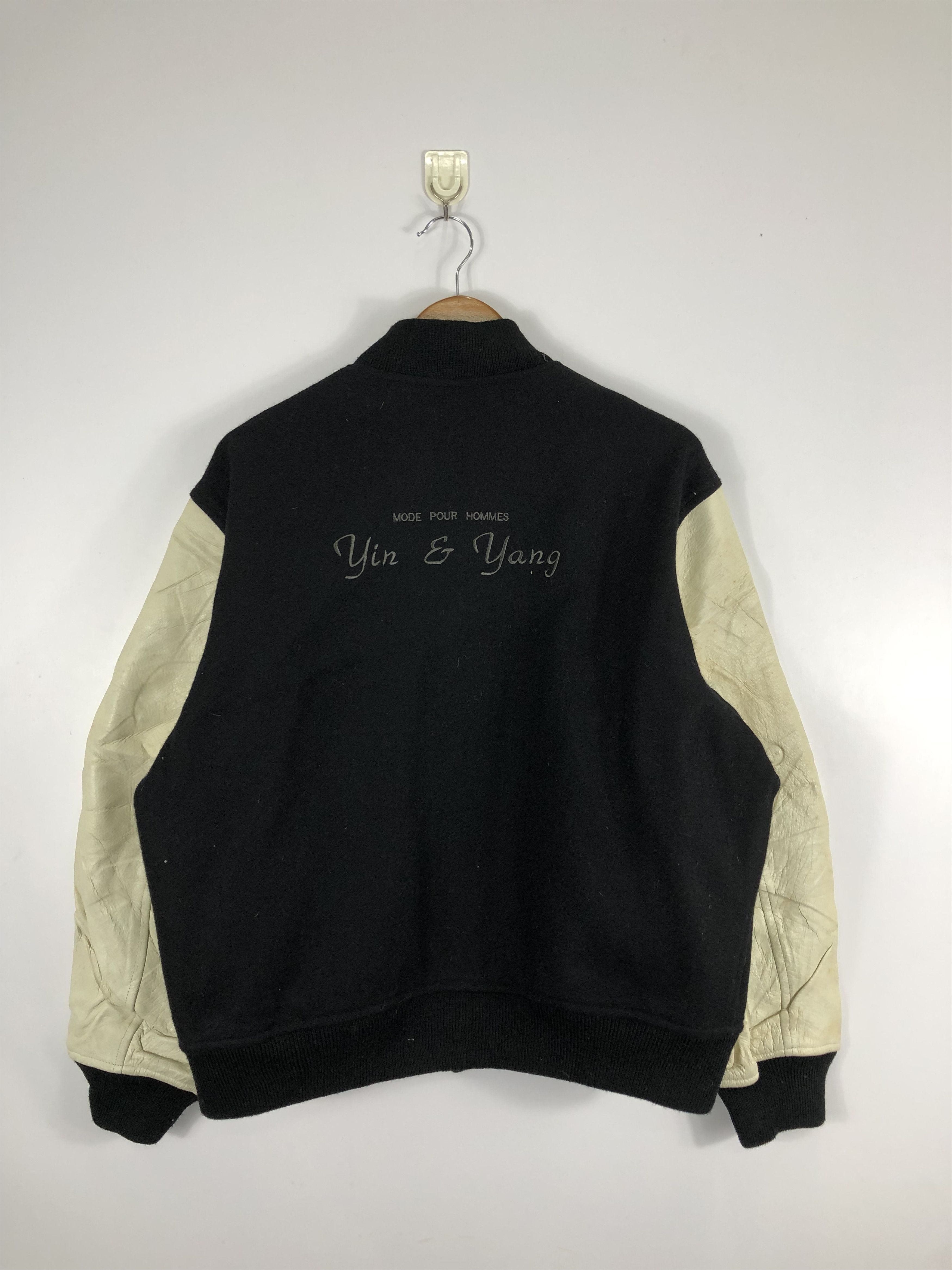 Japanese Brand Vintage 90s Japanese Brand Varsity Leather Sleeve V0245 Size US M / EU 48-50 / 2 - 3 Thumbnail