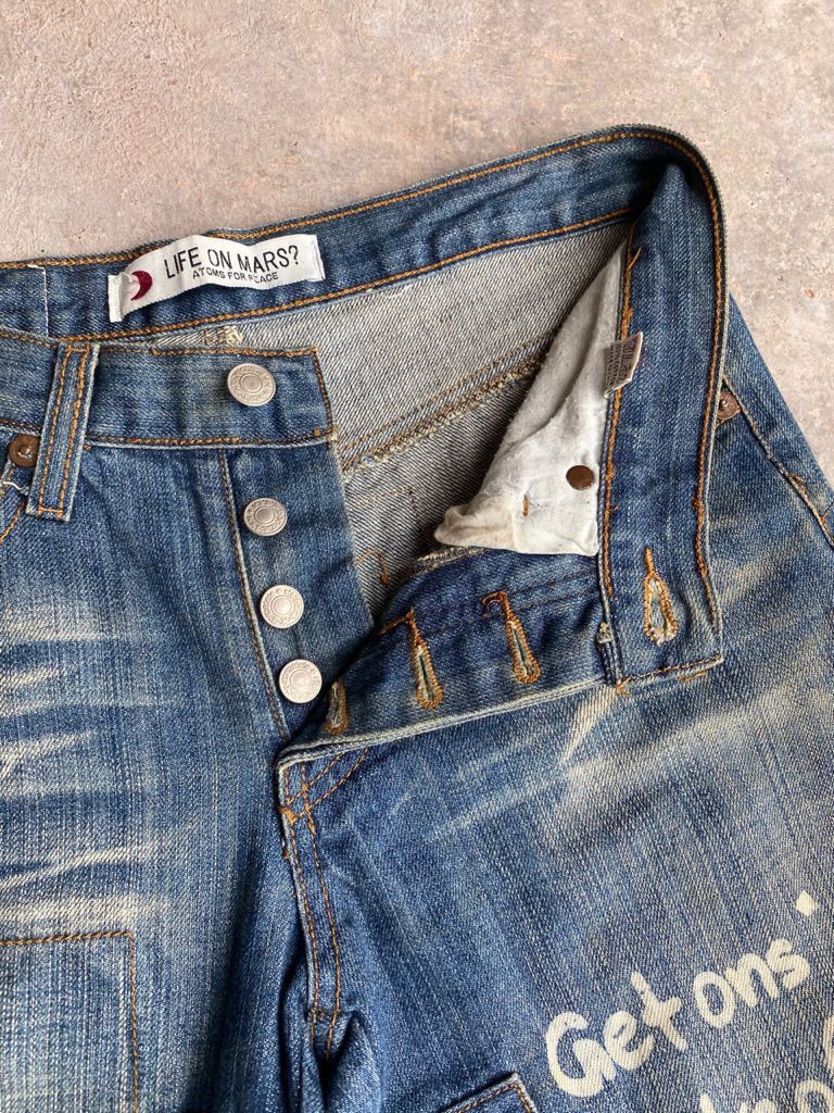 Japanese Brand RARE🔥Japanese Distress Patchwork Jeans Life On Mars Size US 30 / EU 46 - 9 Thumbnail