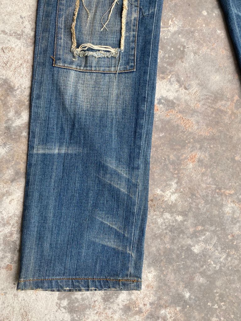Japanese Brand RARE🔥Japanese Distress Patchwork Jeans Life On Mars Size US 30 / EU 46 - 7 Thumbnail