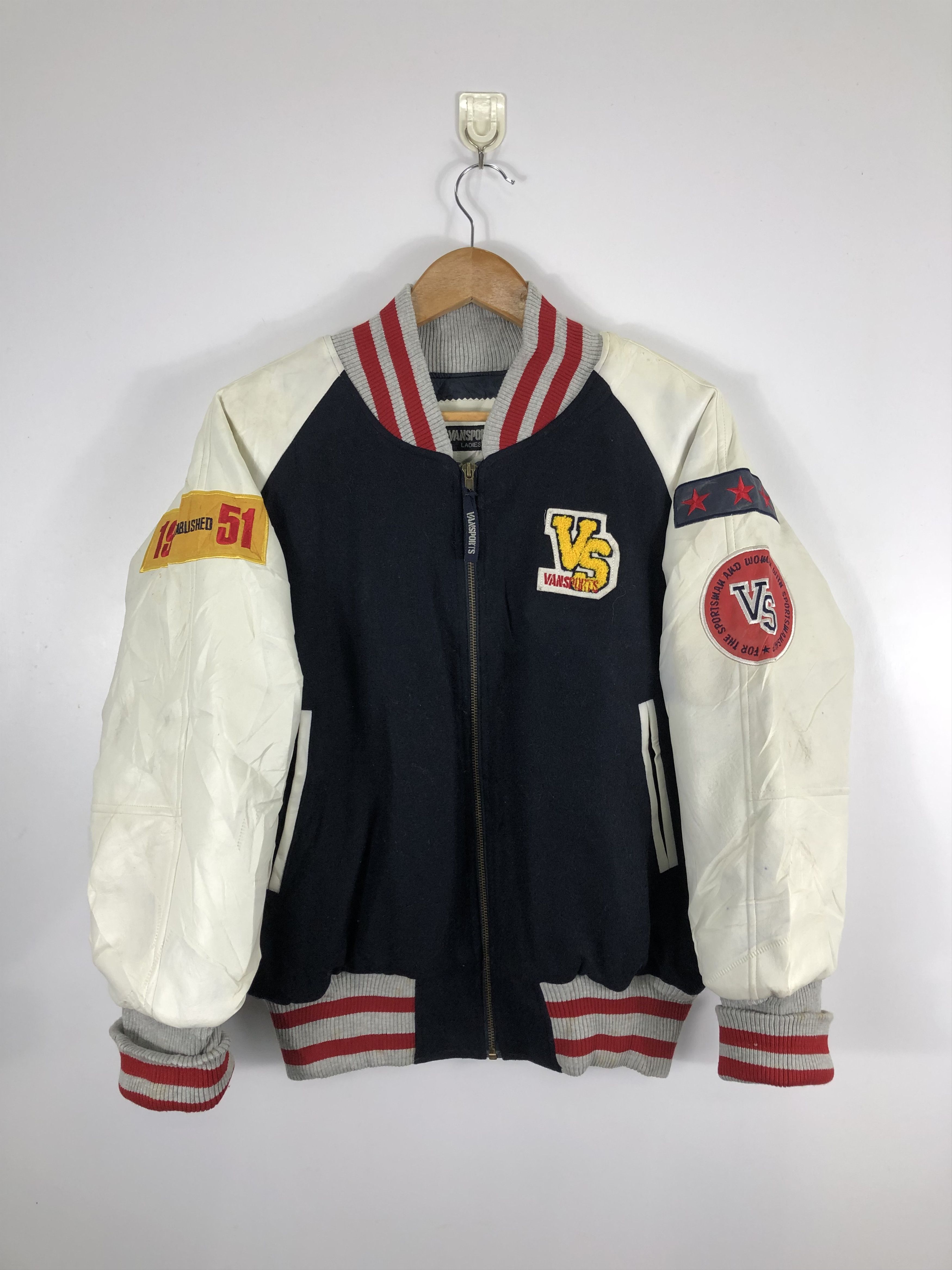 Japanese Brand × Vintage Vintage 90s Vansport Varsity Jacket Patches Leather V0246 Size US M / EU 48-50 / 2 - 1 Thumbnail