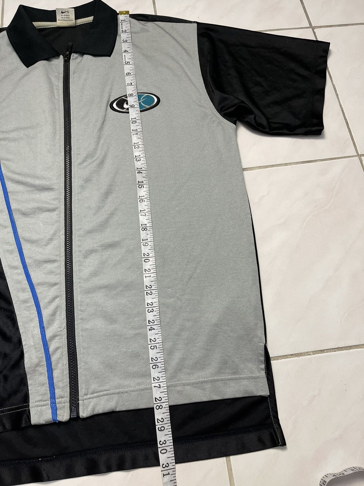 Nike Vintage Nike Air Max Zipper Jersey Size US L / EU 52-54 / 3 - 8 Thumbnail