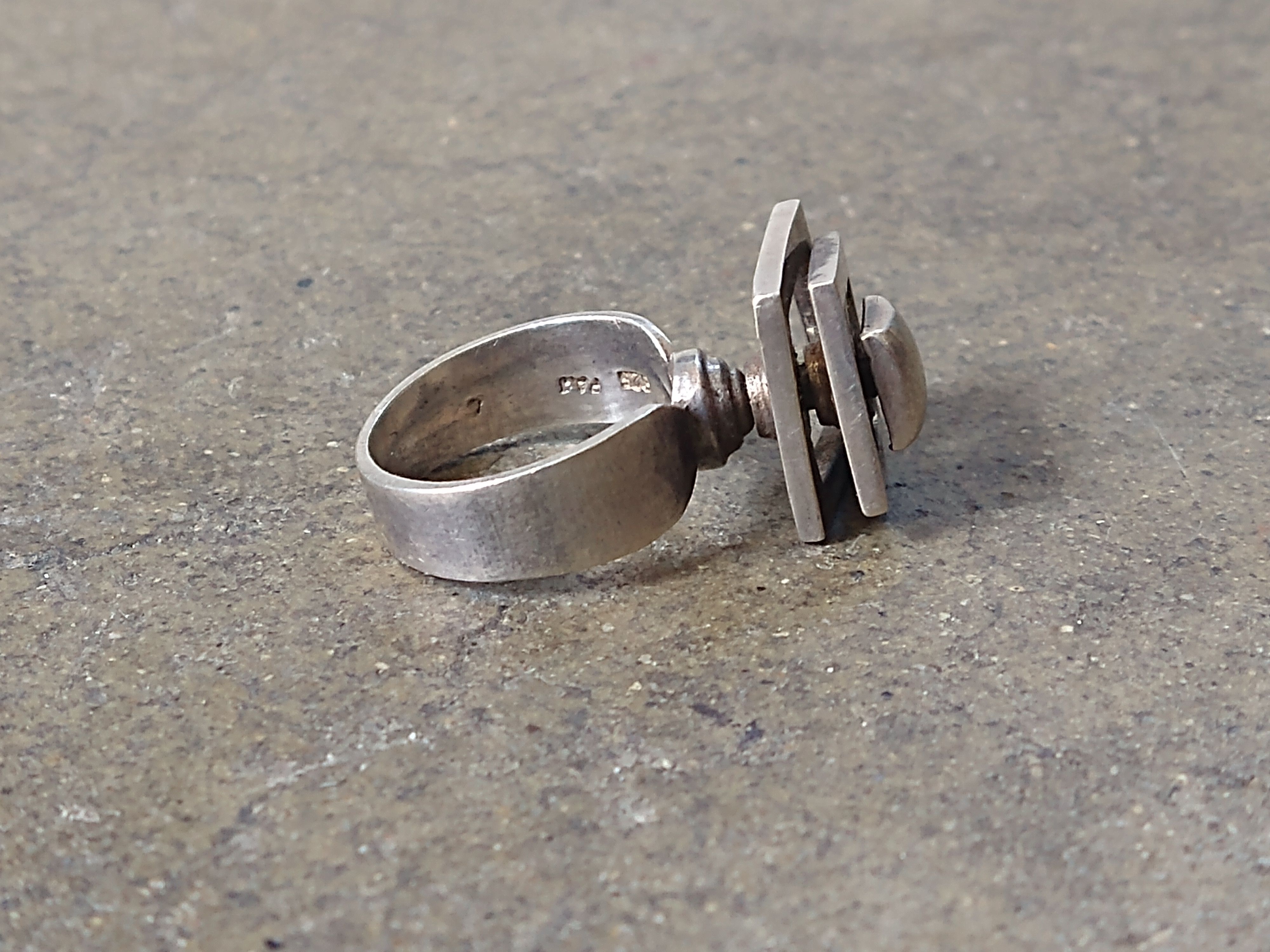 Other Vintage Sterling Silver Ring Avant Garde Size 7 Modern Size ONE SIZE - 7 Thumbnail