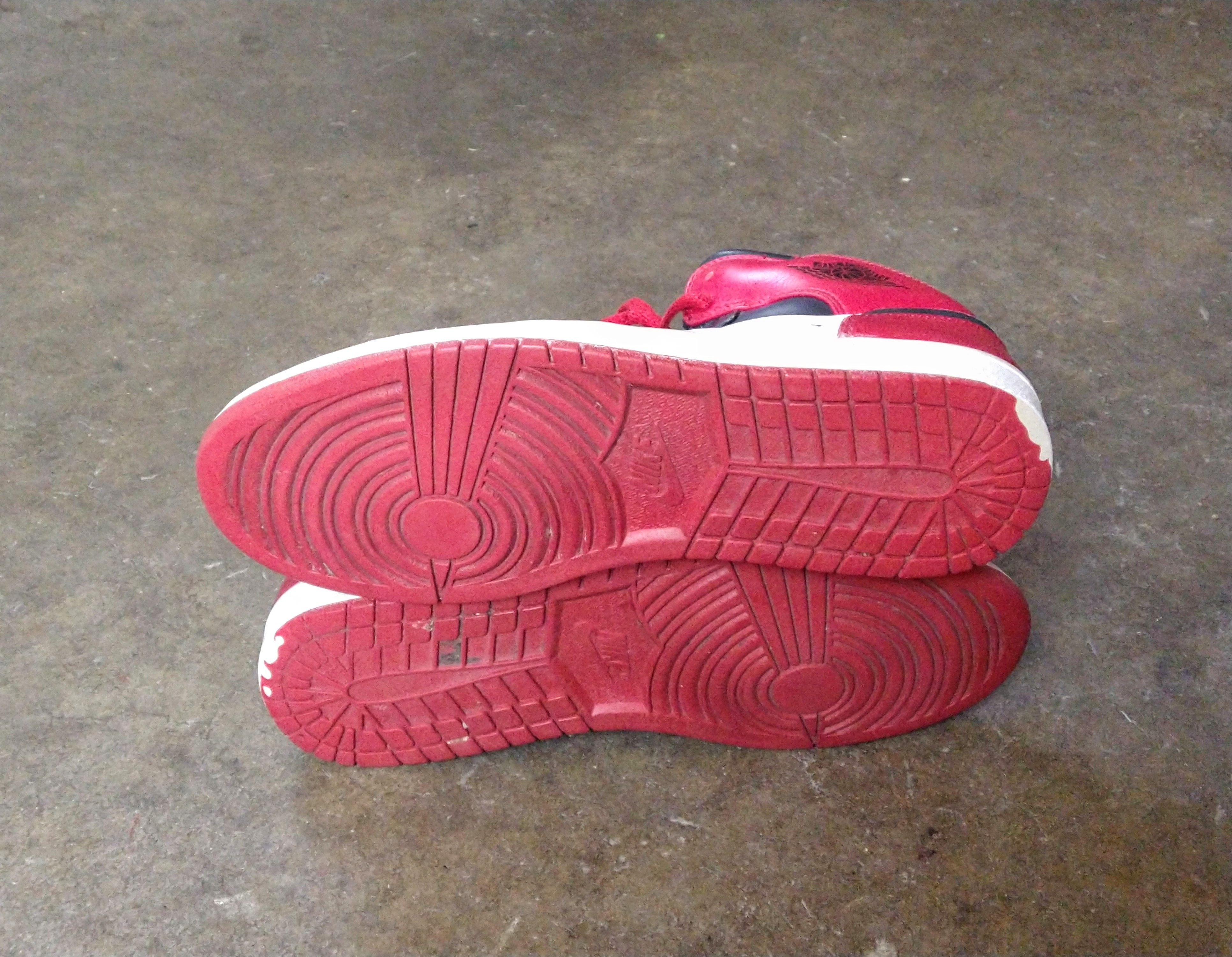 Jordan Brand × Nike Nike Air Jordan Retro 1 Old Love Size 10.5 Red 136085102 Size US 10.5 / EU 43-44 - 17 Thumbnail