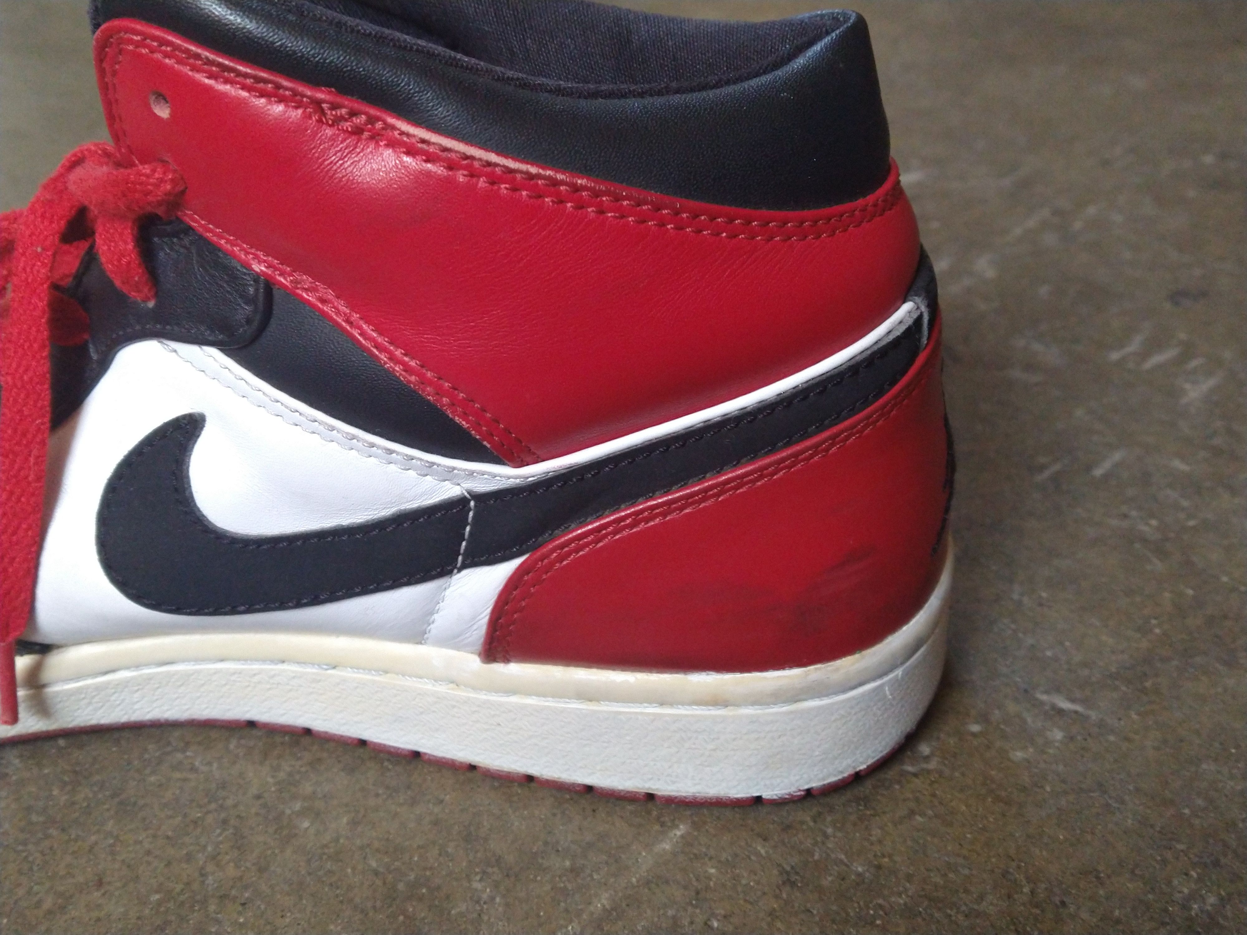Jordan Brand × Nike Nike Air Jordan Retro 1 Old Love Size 10.5 Red 136085102 Size US 10.5 / EU 43-44 - 11 Thumbnail