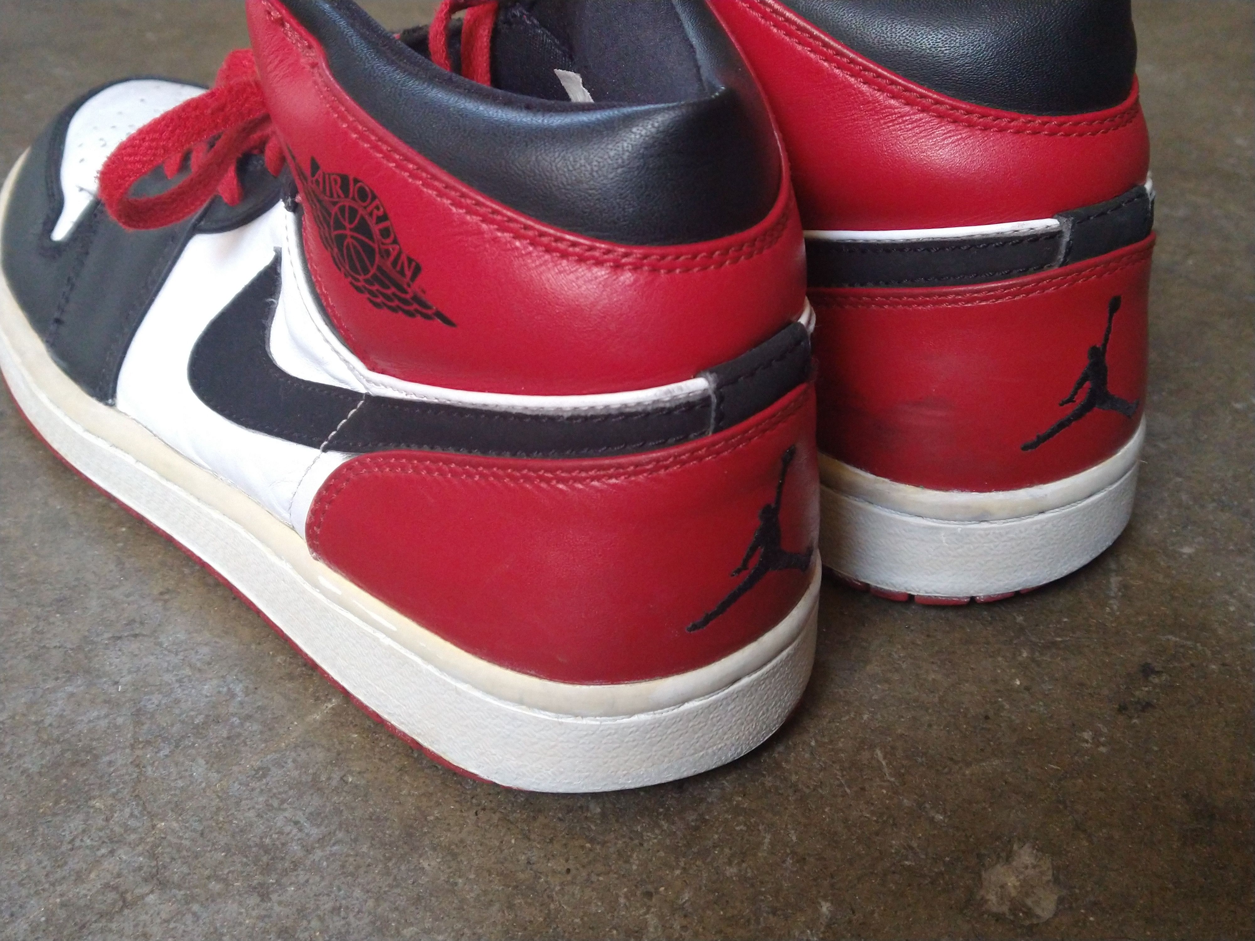 Jordan Brand × Nike Nike Air Jordan Retro 1 Old Love Size 10.5 Red 136085102 Size US 10.5 / EU 43-44 - 14 Thumbnail