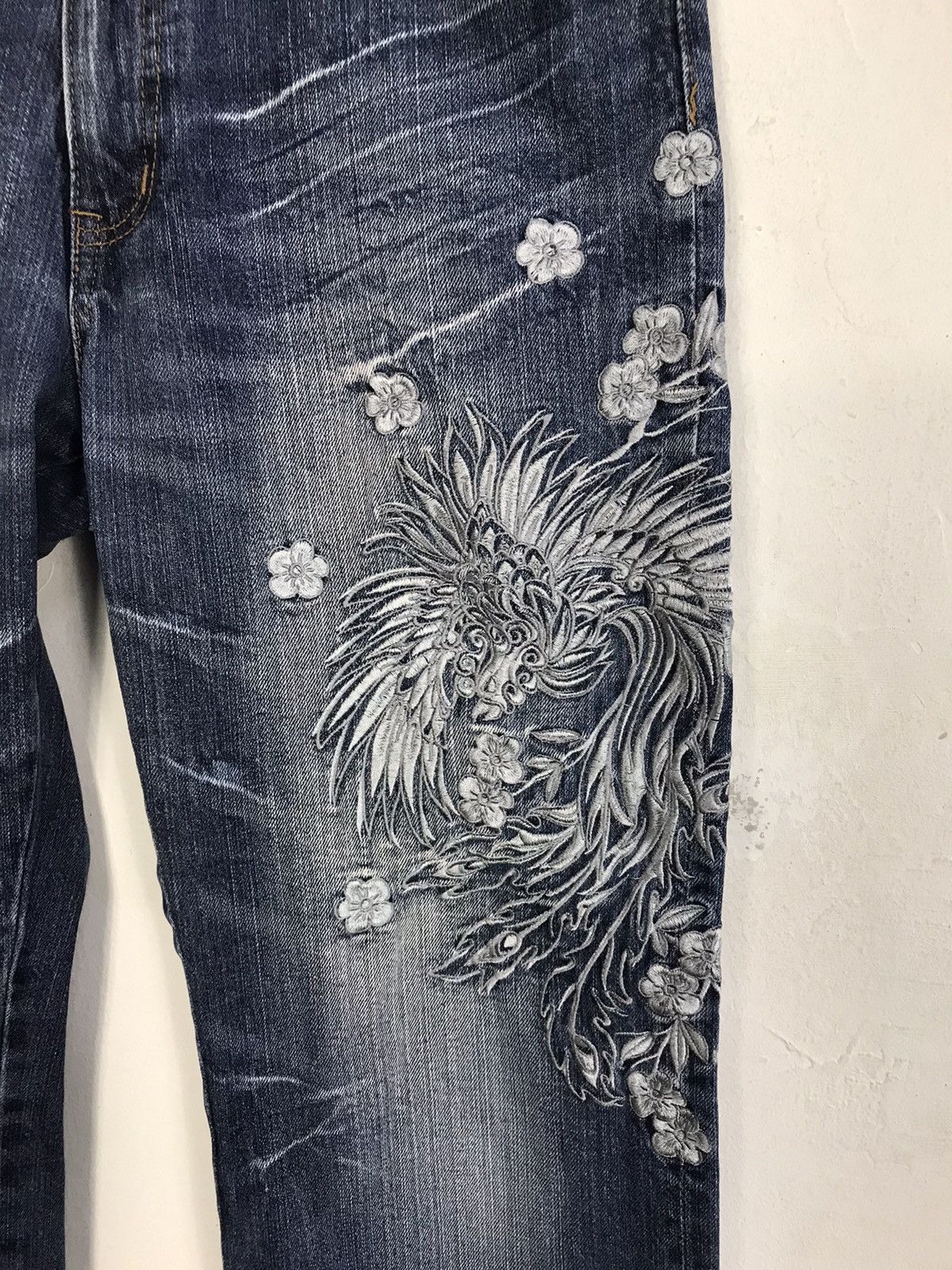 Japanese Brand Vintage Japanese Brand Embroidery Phoenix Design Size US 32 / EU 48 - 5 Thumbnail