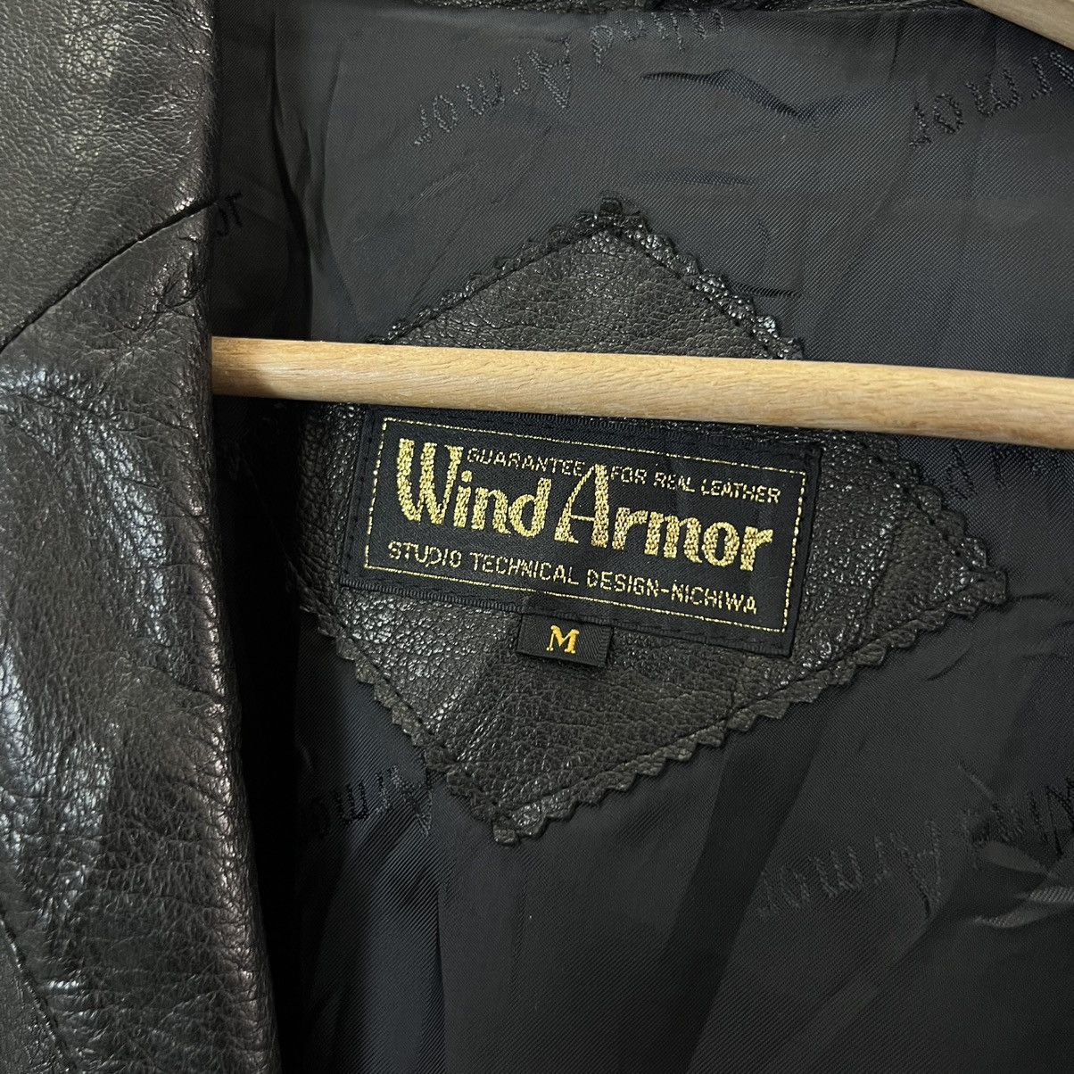 Japanese Brand VINTAGE WINDARMOR SOFT LEATHER JACKET PARACHUTE BIKER DESIGN Size US M / EU 48-50 / 2 - 9 Thumbnail