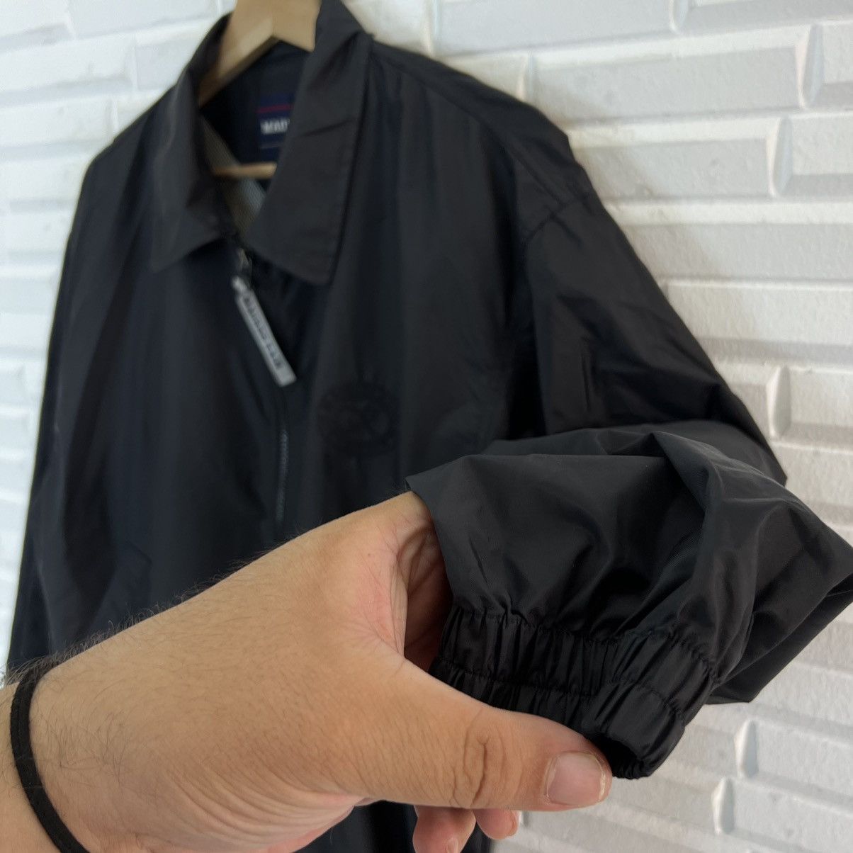 Japanese Brand VINTAGE ULTIMATE BLACK RAIN JACKET MAURIGE KAIN Size US M / EU 48-50 / 2 - 5 Thumbnail